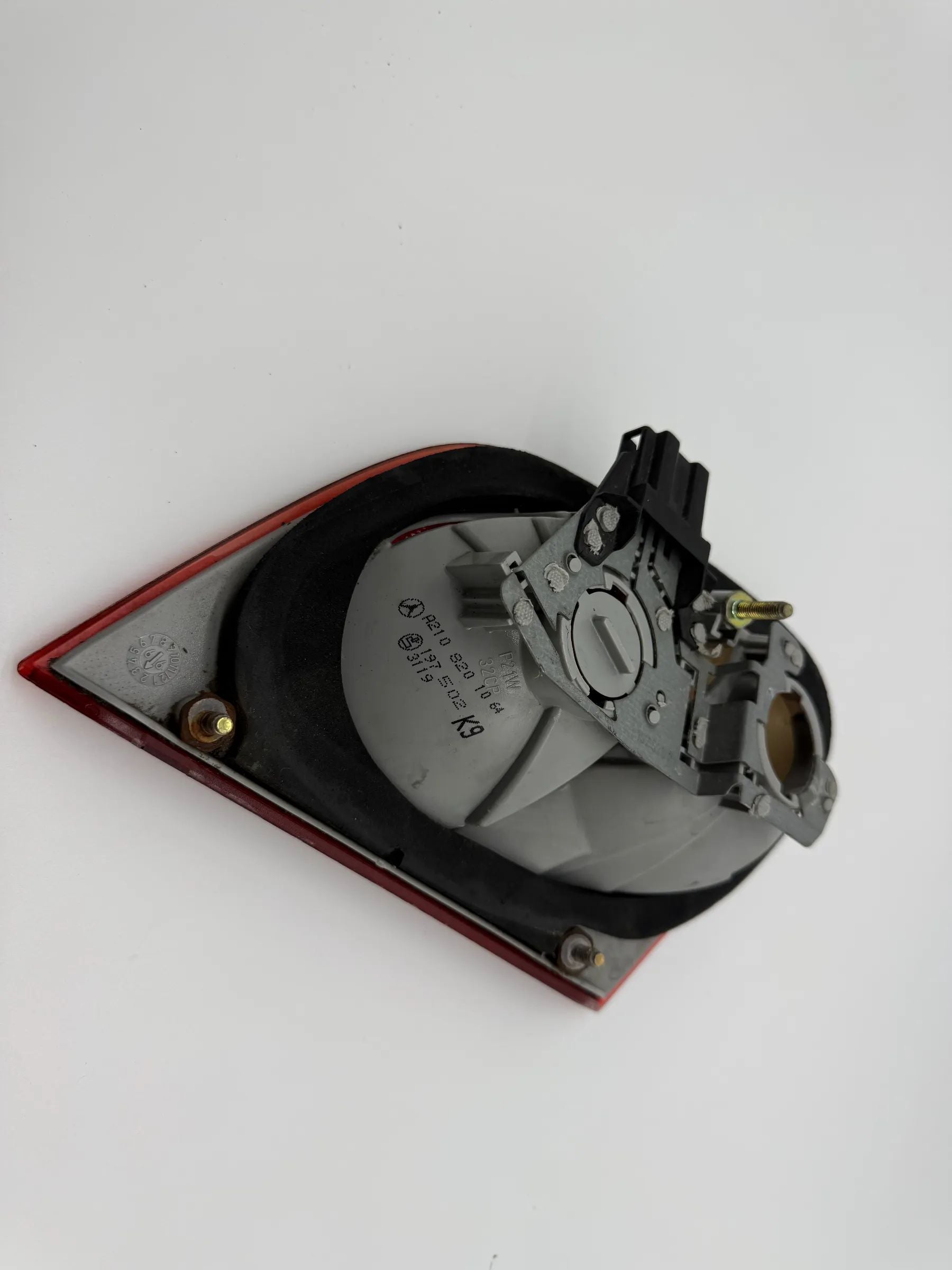 Original Mercedes-Benz E 220 D rear light rear light inside right A2108201064 