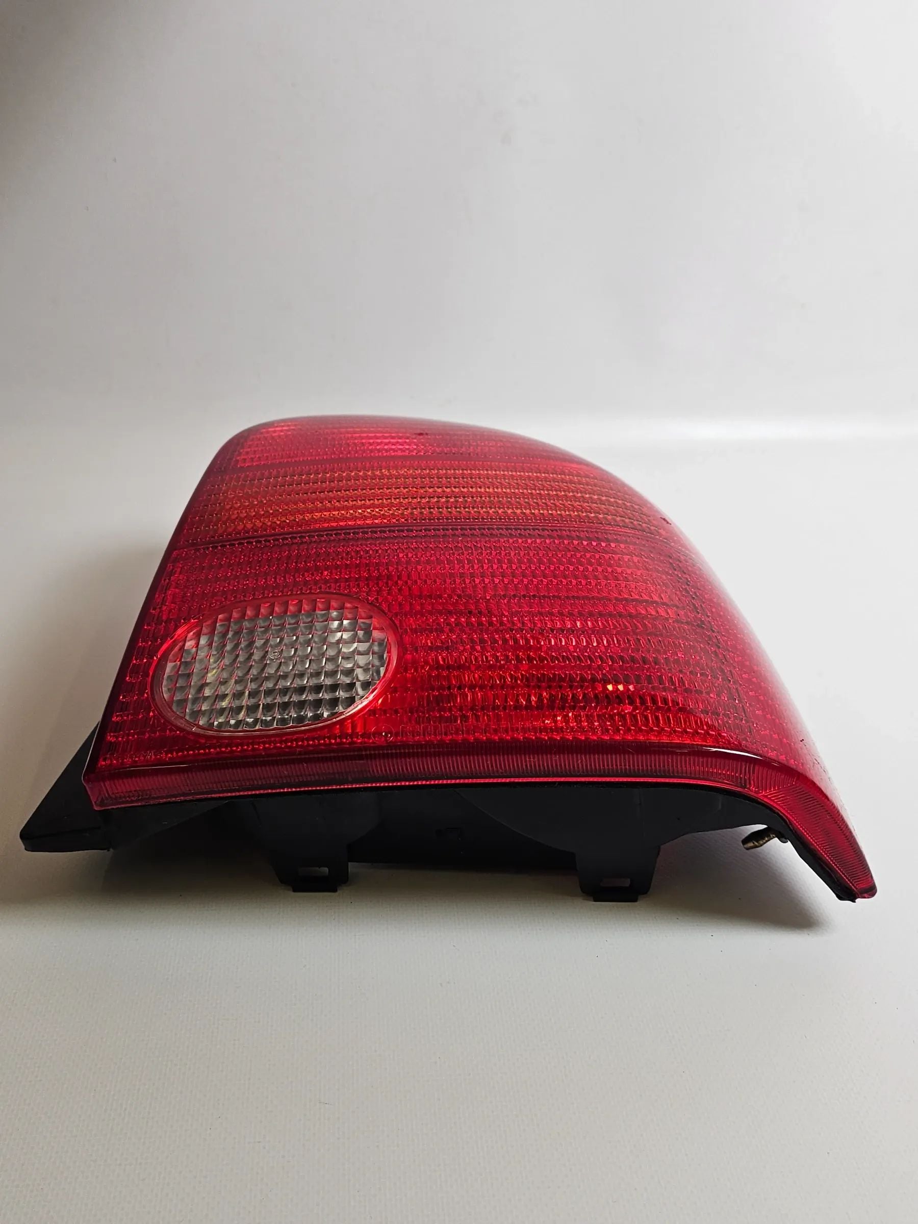 Original Seat Arosa VW Lupo Rücklicht Rückleuchte  Rechts D 38020748