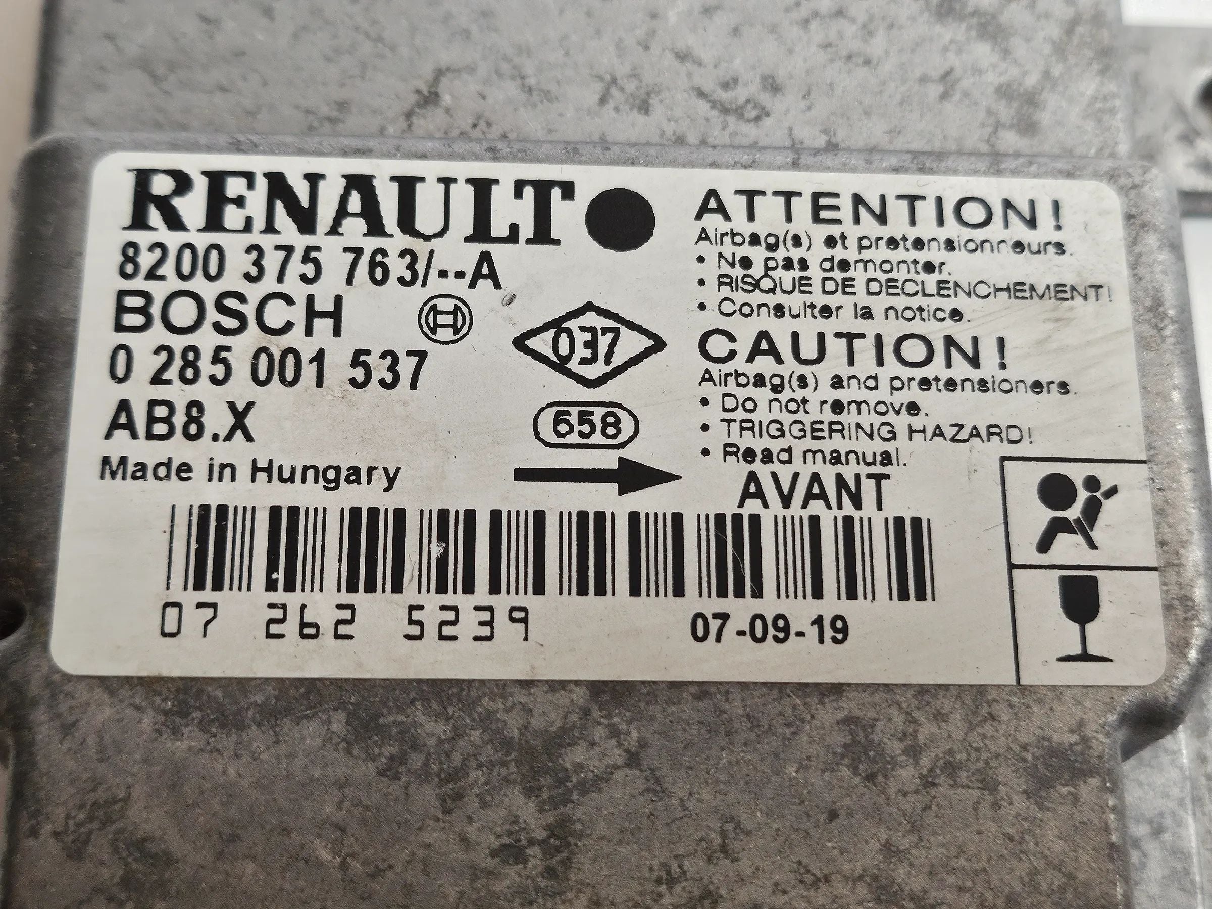อะไหล่แท้ กล่องควบคุมแอร์แบค Renault Clio 2 II 8200375763A Bosch 0285001537