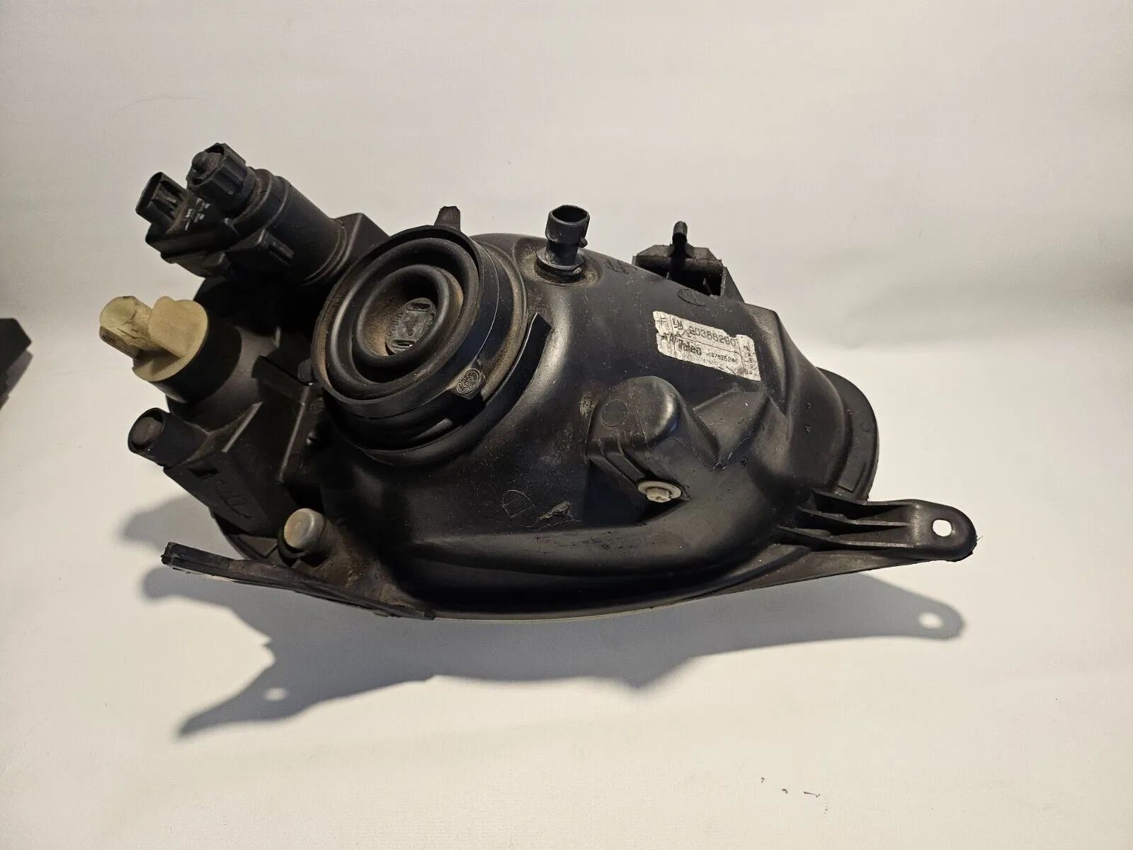 Opel Corsa B phare avant droit d'origine avec correcteur de hauteur année 2000 90386290