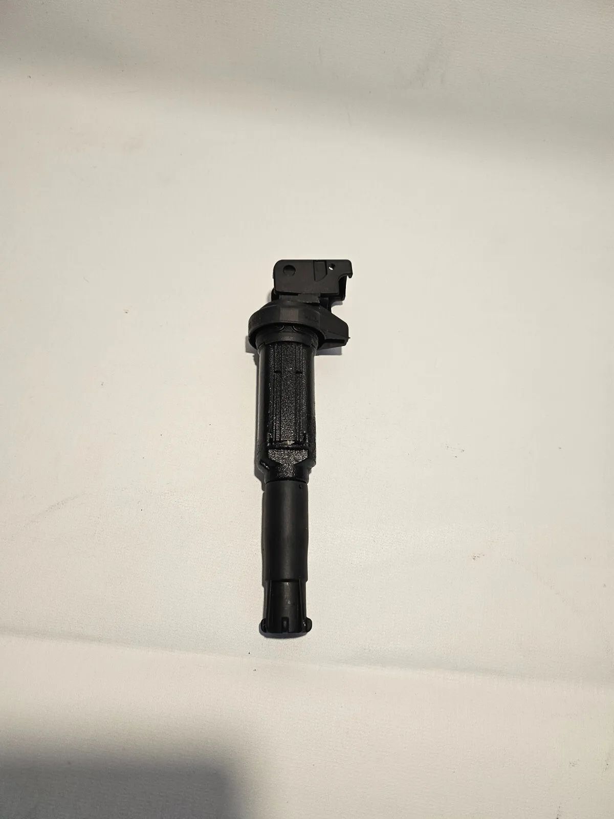 Original BMW E60 E65 E81 E87 E87N E90 E91 Ignition Coil BOSCH 7551260