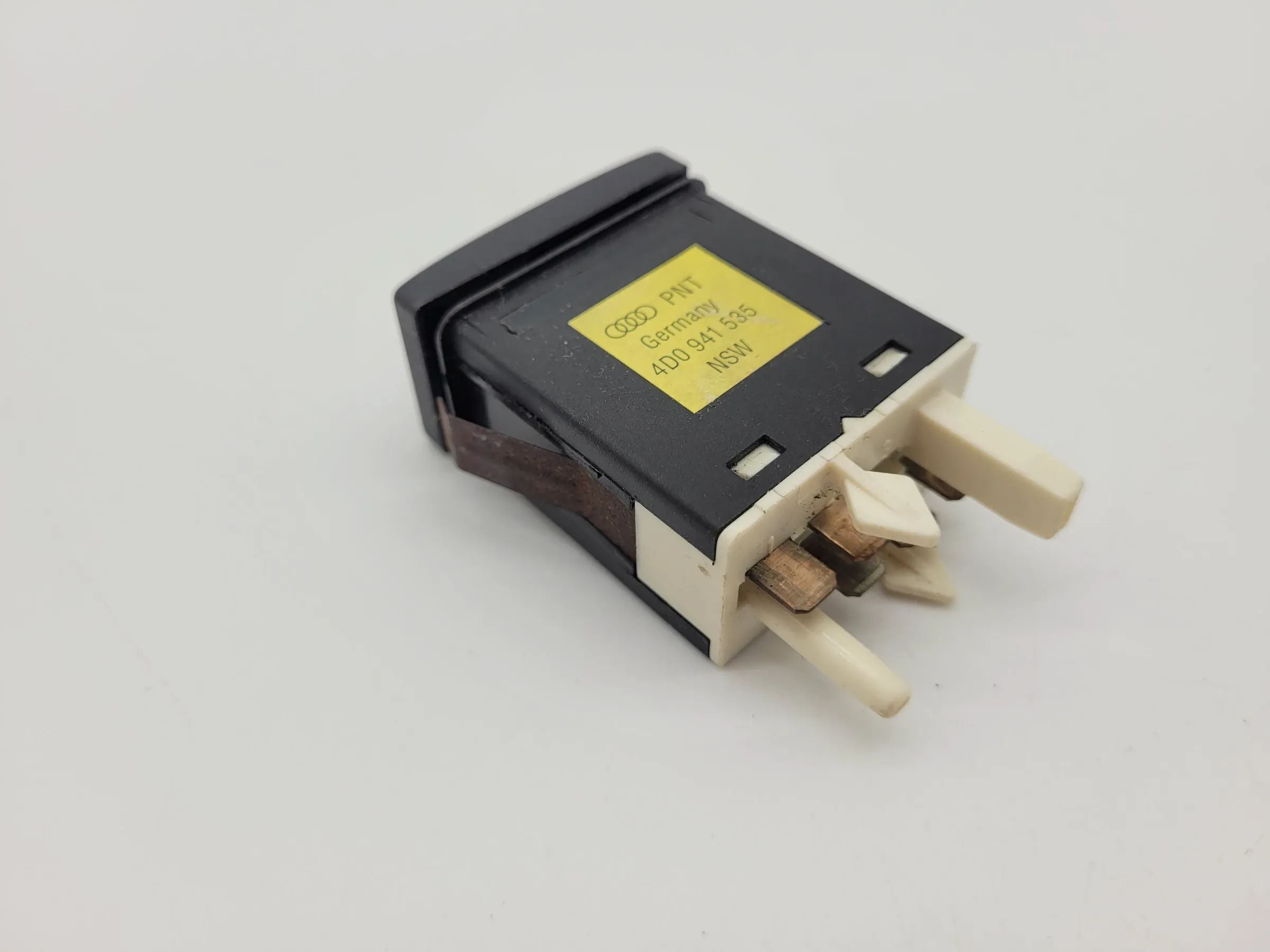 Original AUDI A4 (8D2/B5) Schalter Nebelscheinwerfer 4D0941535