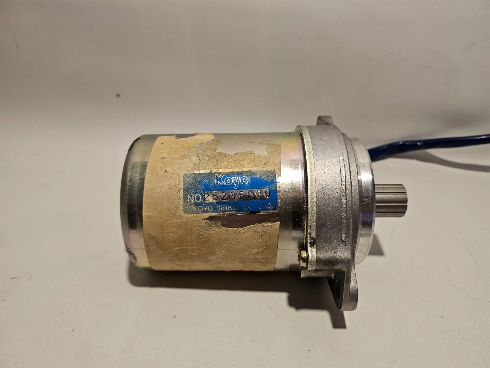 อะไหล่แท้ Renault Clio II ปั๊มเพาเวอร์ไฟฟ้า 25235000