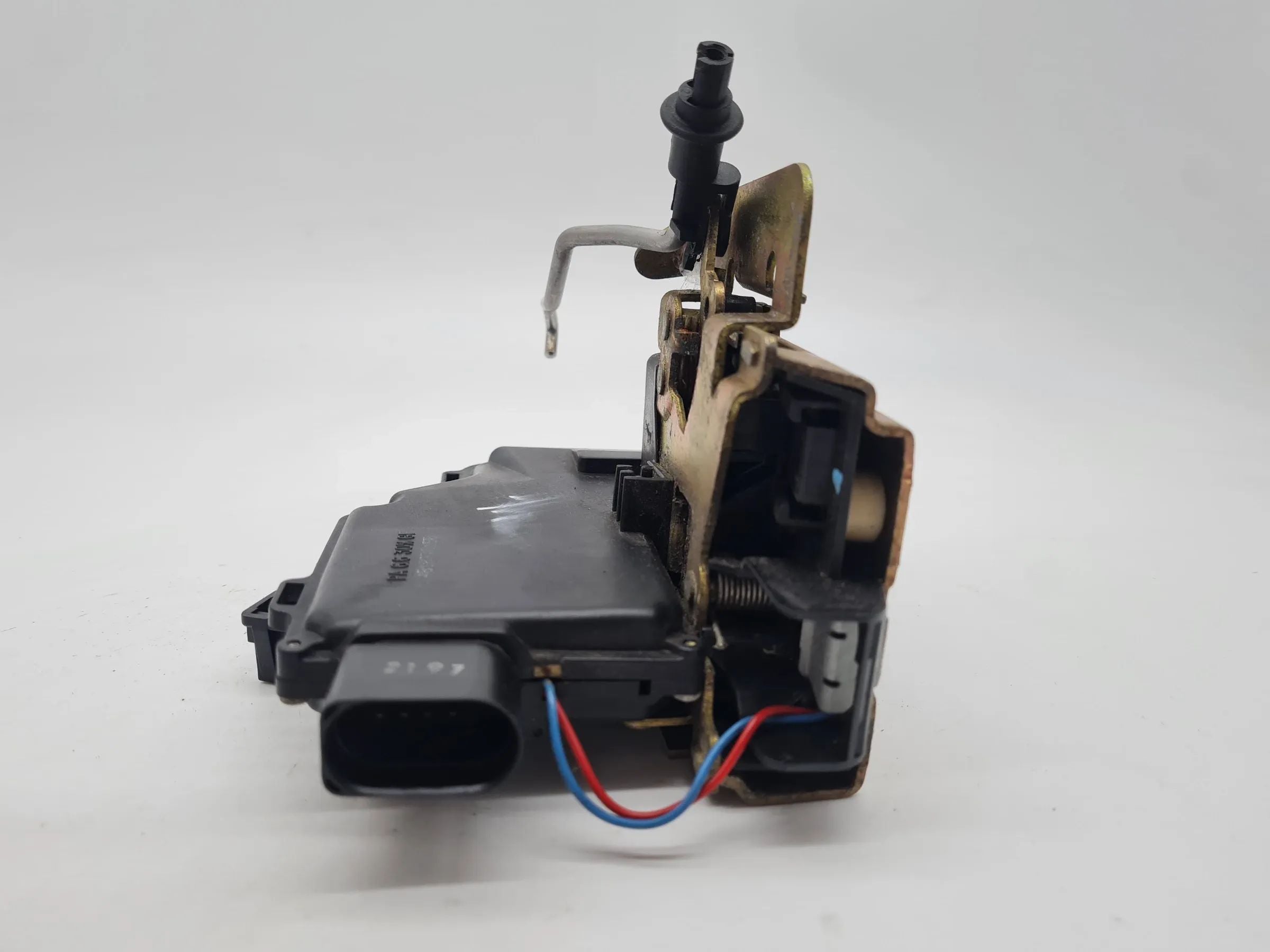 Original Audi A6 (4B2/4B4) Türschloß Stellmotor ZV Vorne Links 4B1837015B