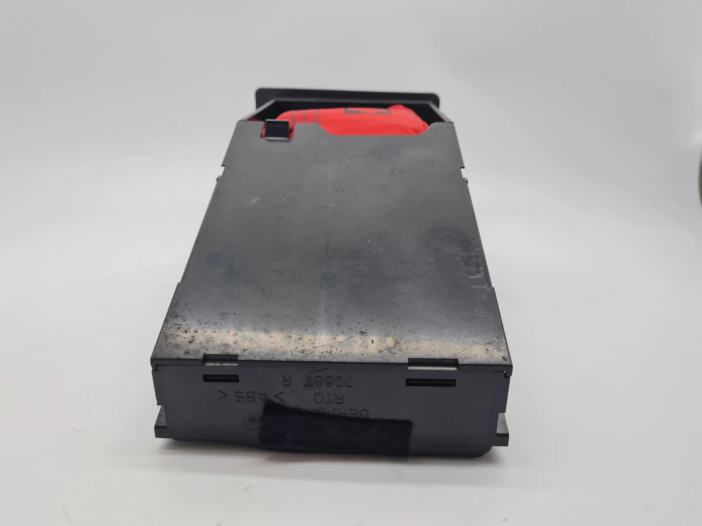Original Audi A6 (4B2/4B4) Staufach Verbandskasten Rechts 70667R