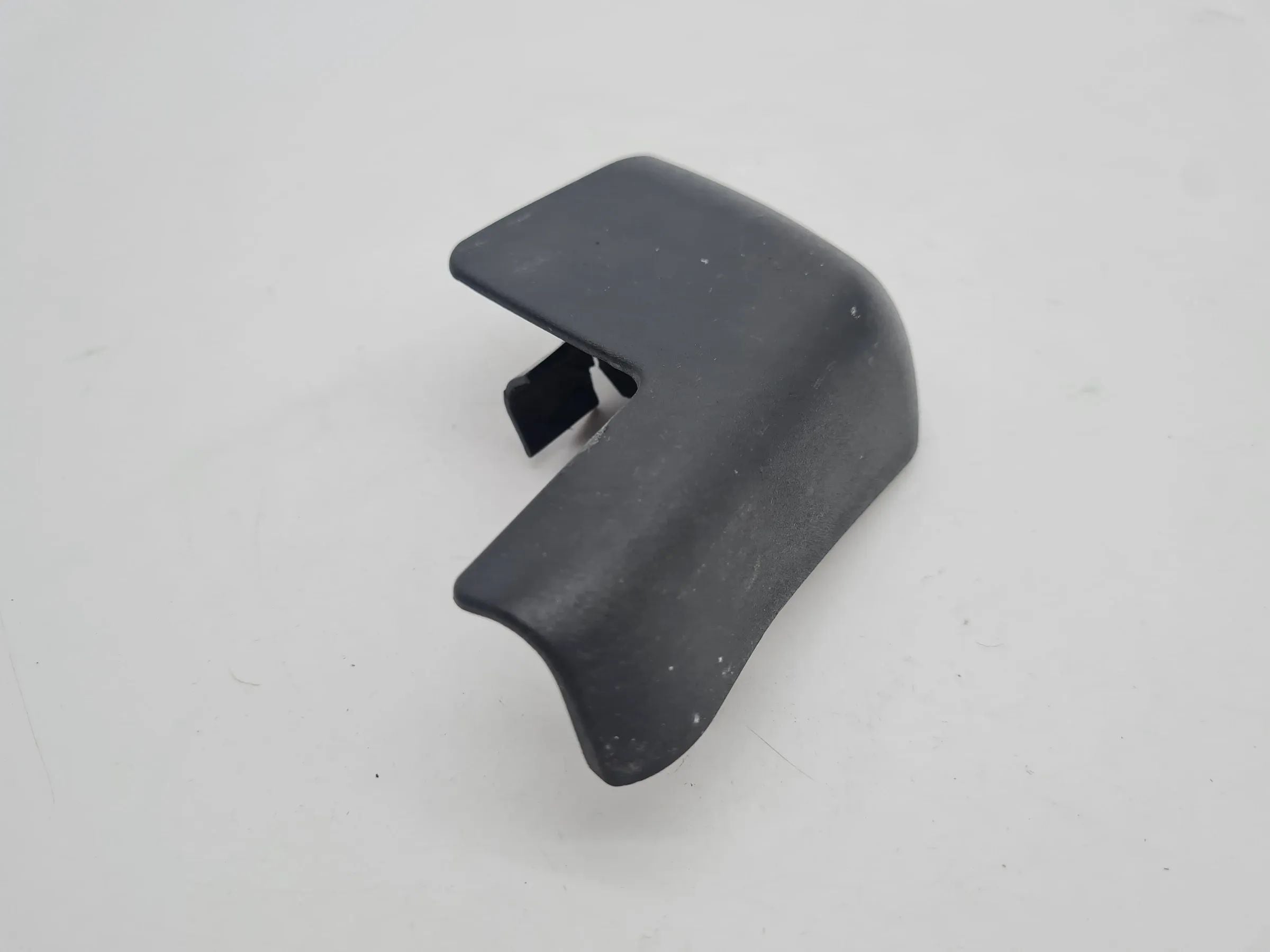 Original Audi A6 (4B2/4B4) Abdeckung Blende Sitz Vorne 4B0881348