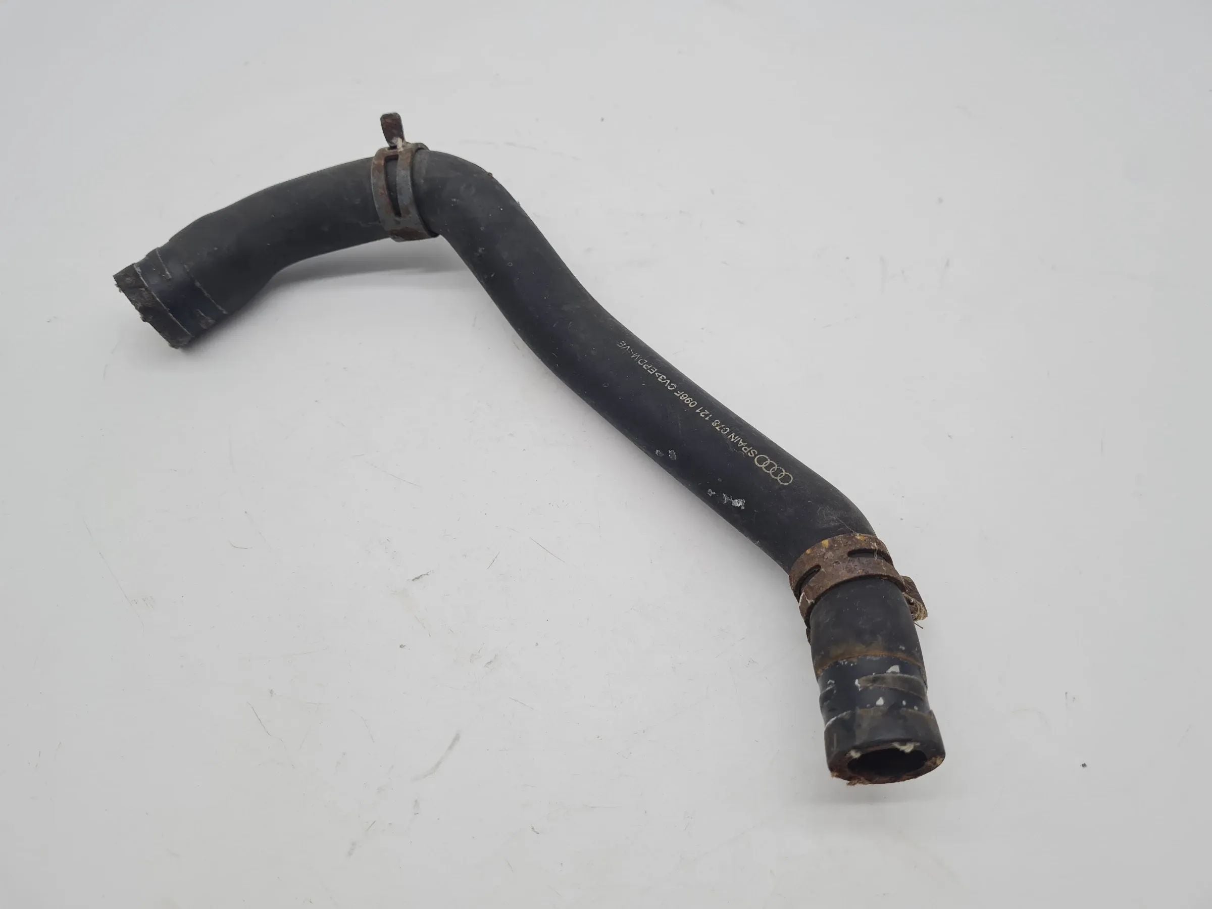 Original Audi A6 (4B2/4B4) 2.4 V6 Kühlerschlauch Kühlwasser 078121096F