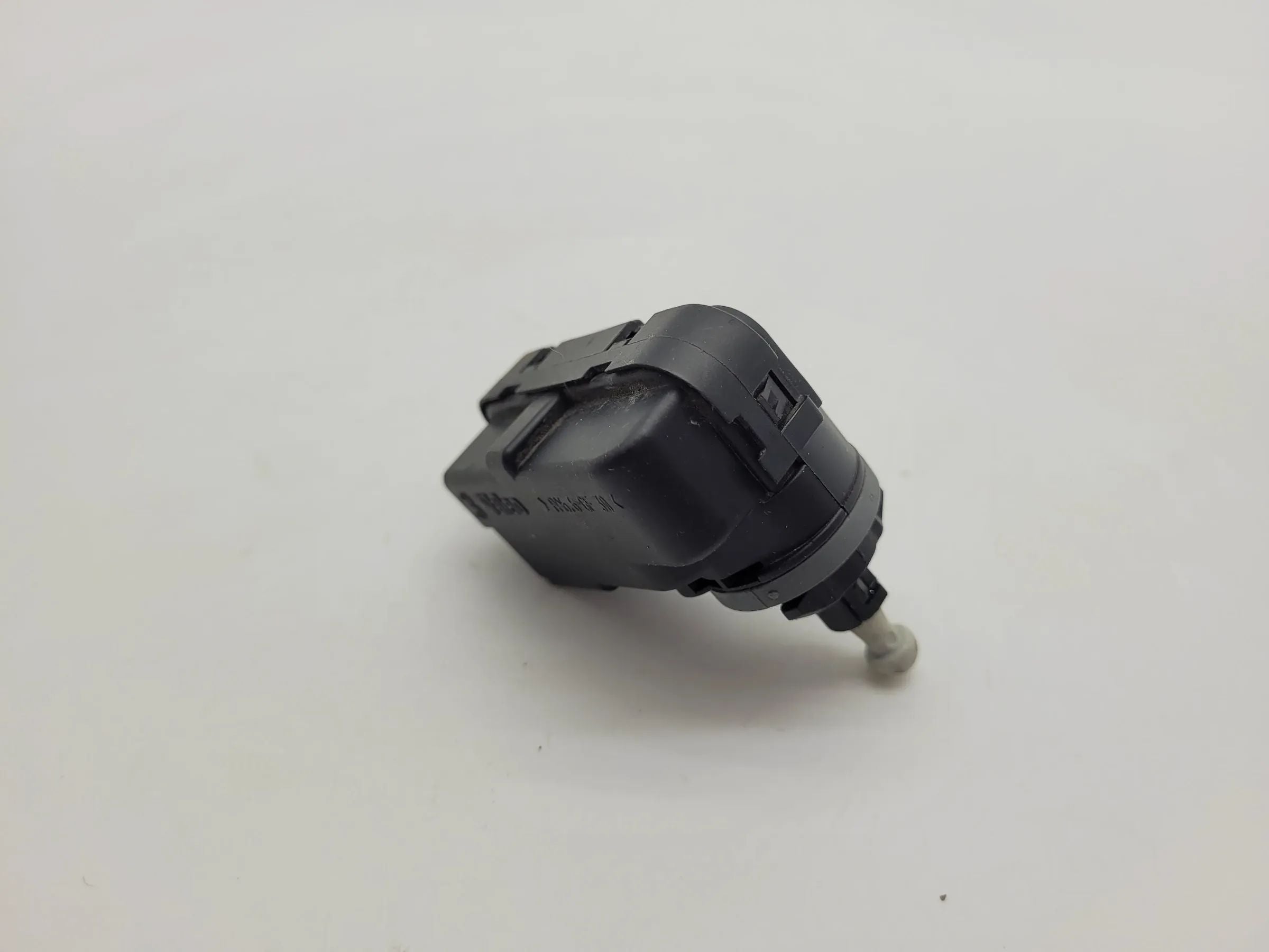 Original Opel Meriva A Stellmotor Leuchtweitenregulierung (L/R) (93321052/53)