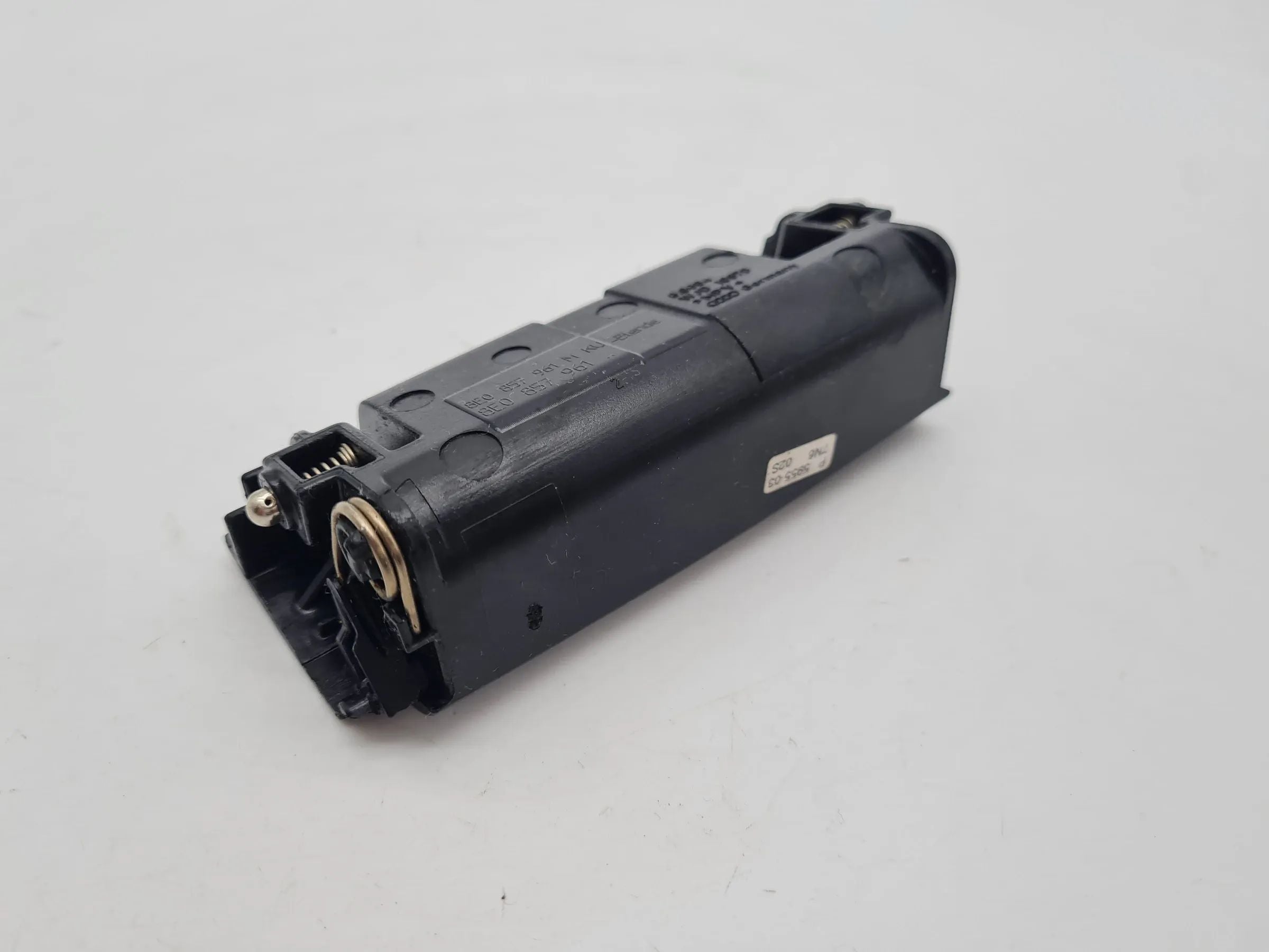 Original Audi A4 (8E/B6/B7) Einsatz Aschenbecher Hinten 8E0857961
