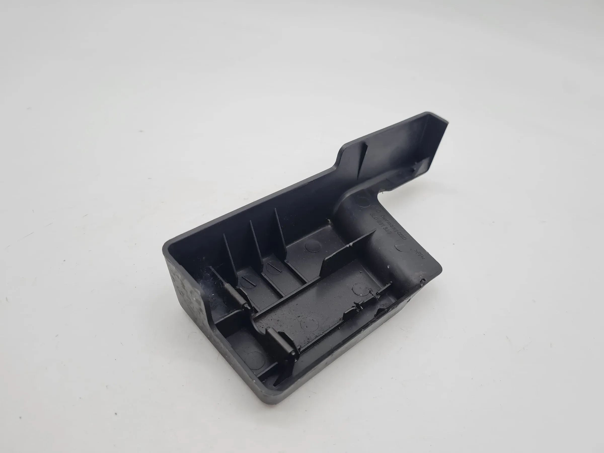 Original Audi A6 (4B2/4B4) Führungsschiene SItz Blende Links Vorne 8L0881349