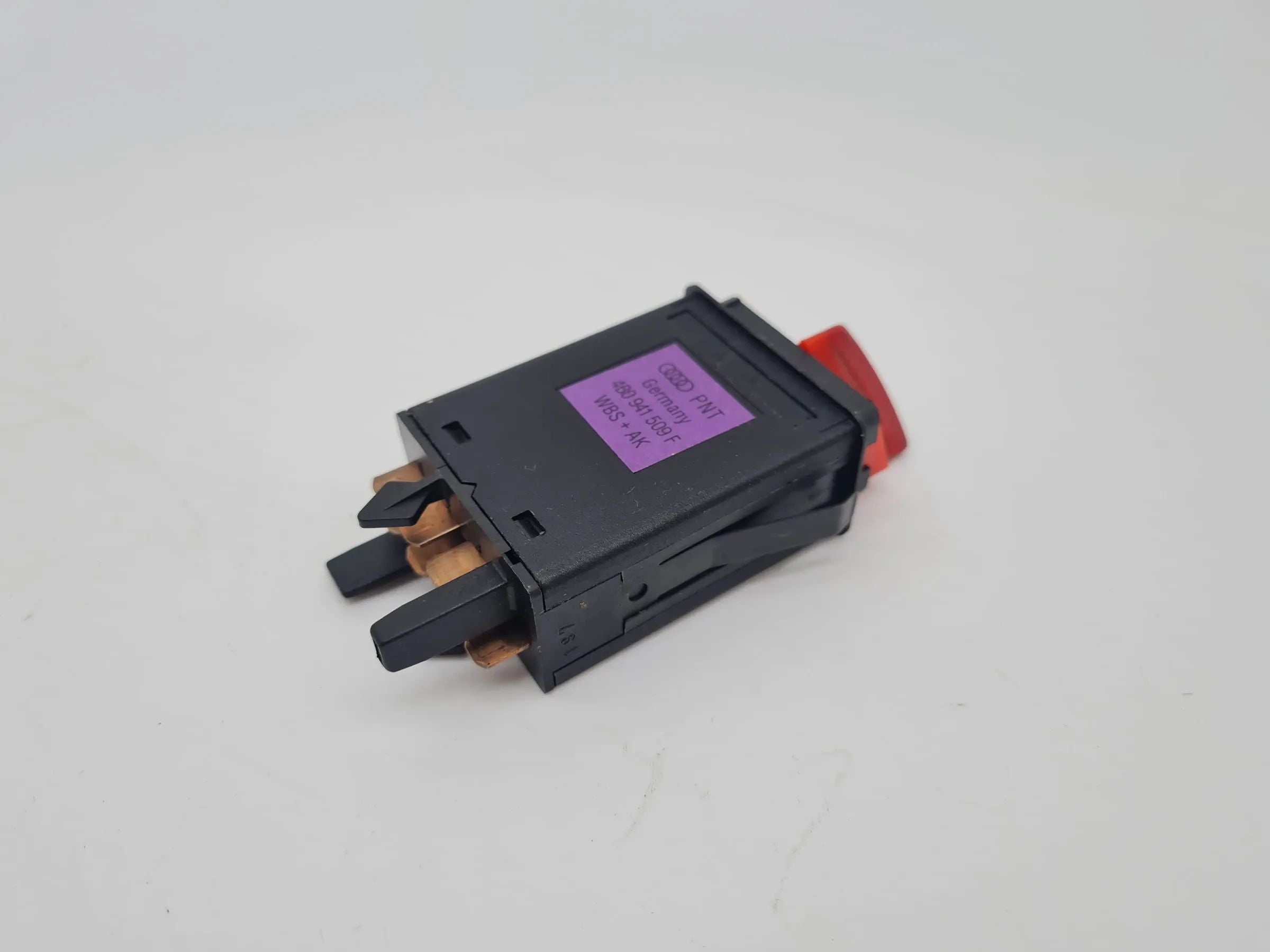 Original Audi A6 (4B2/4B4) Warnblinkschalter Warnblinker 4b0941509F