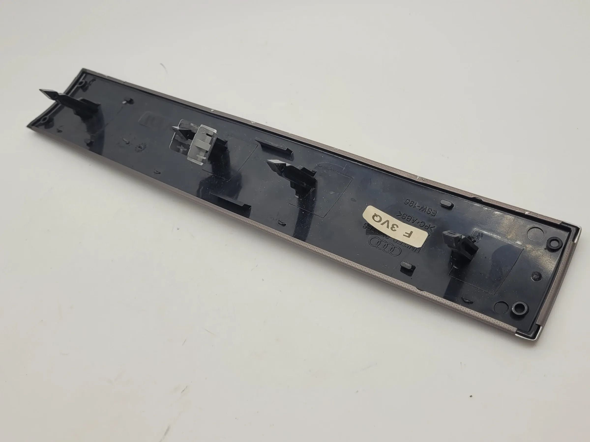 Original Audi A6 (4B2/4B4) Zierleiste Dekorleiste Armaturenbrett 4B1853190