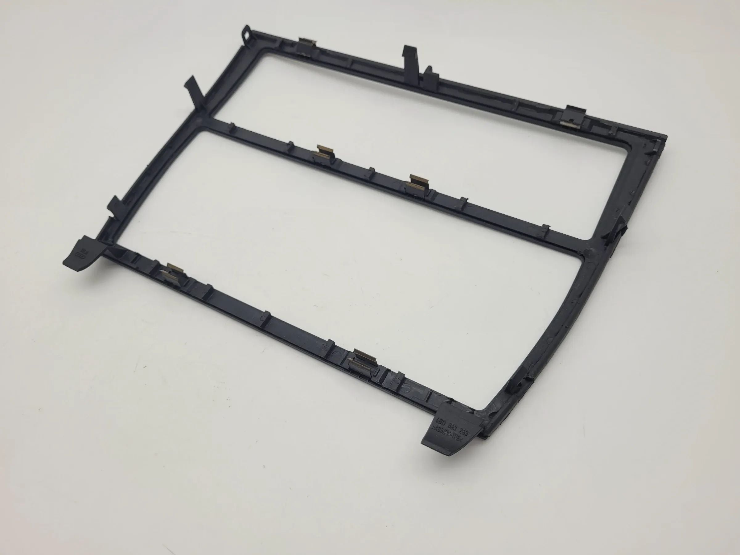 Original Audi A6 (4B2/4B4) Radiorahmen Blende Verkleidung 4B0863263