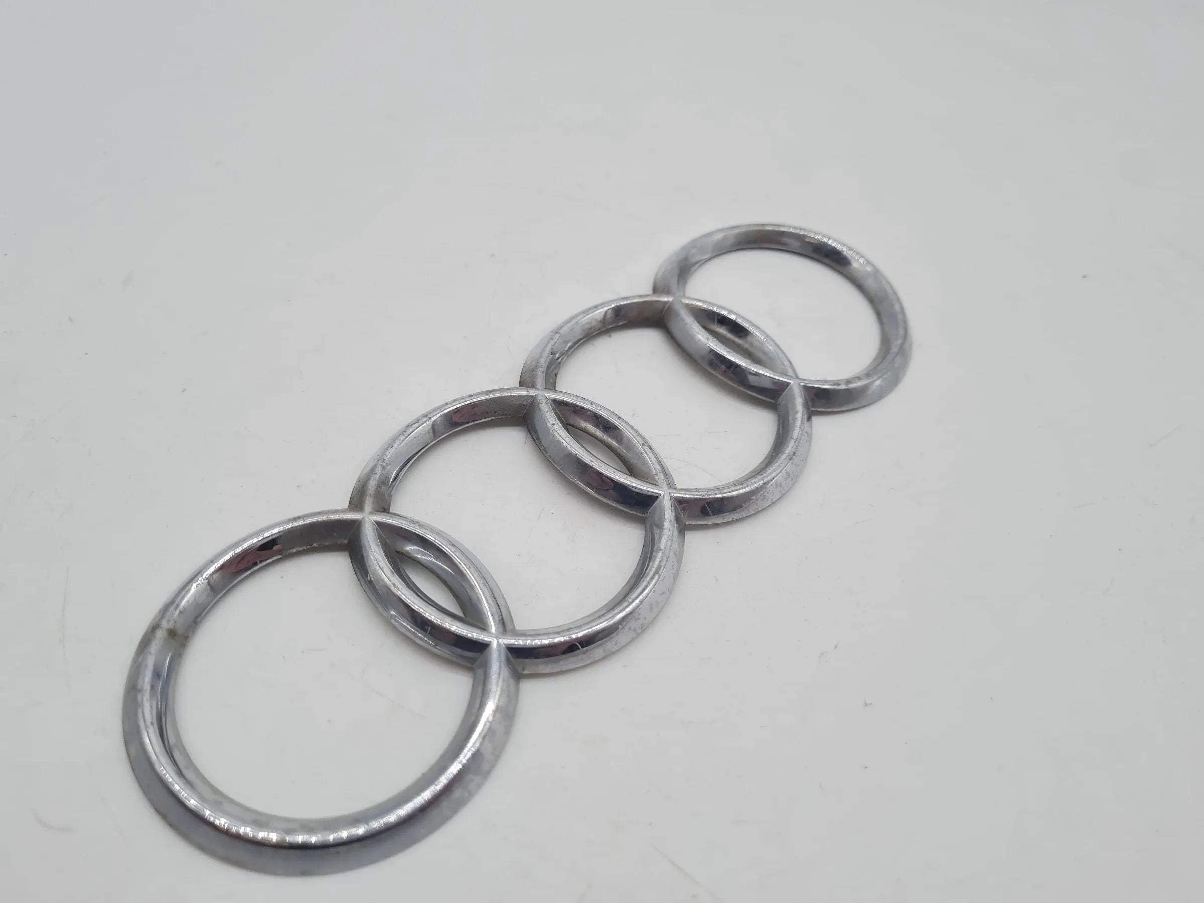 Original Audi A6 (4B2/4B4) Emblem Logo 28395891