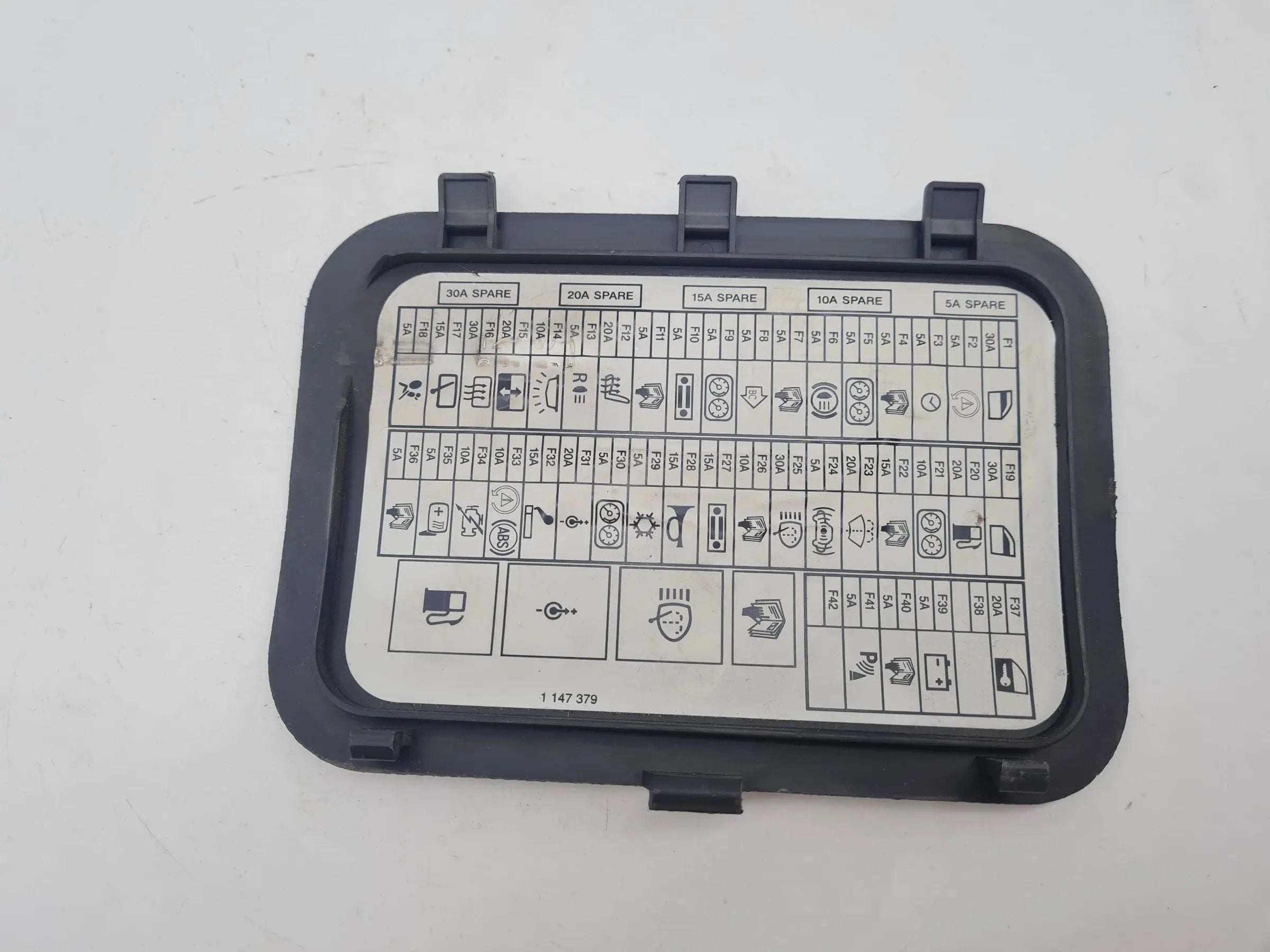 Original Mini One (R50/R53) Abdeckung Verkleidung Sicherungskasten Seite 1147379