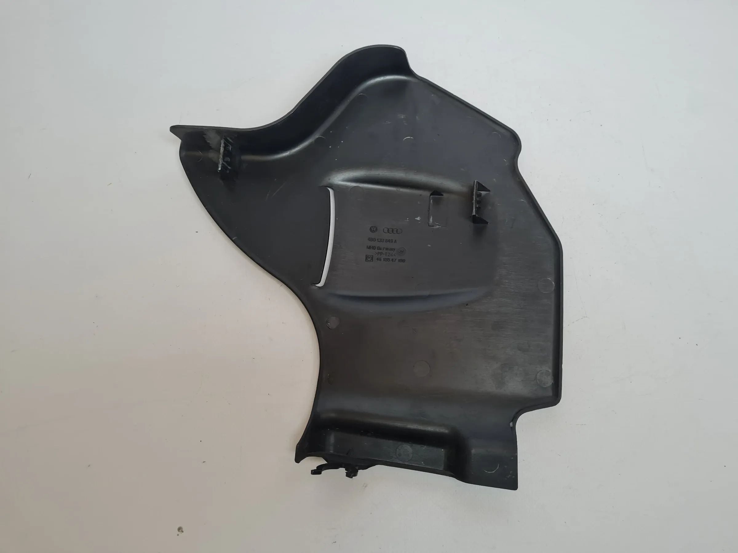Original Audi A6 (4B2/4B4) Abdeckung Luftfilterkasten 4B0133849A