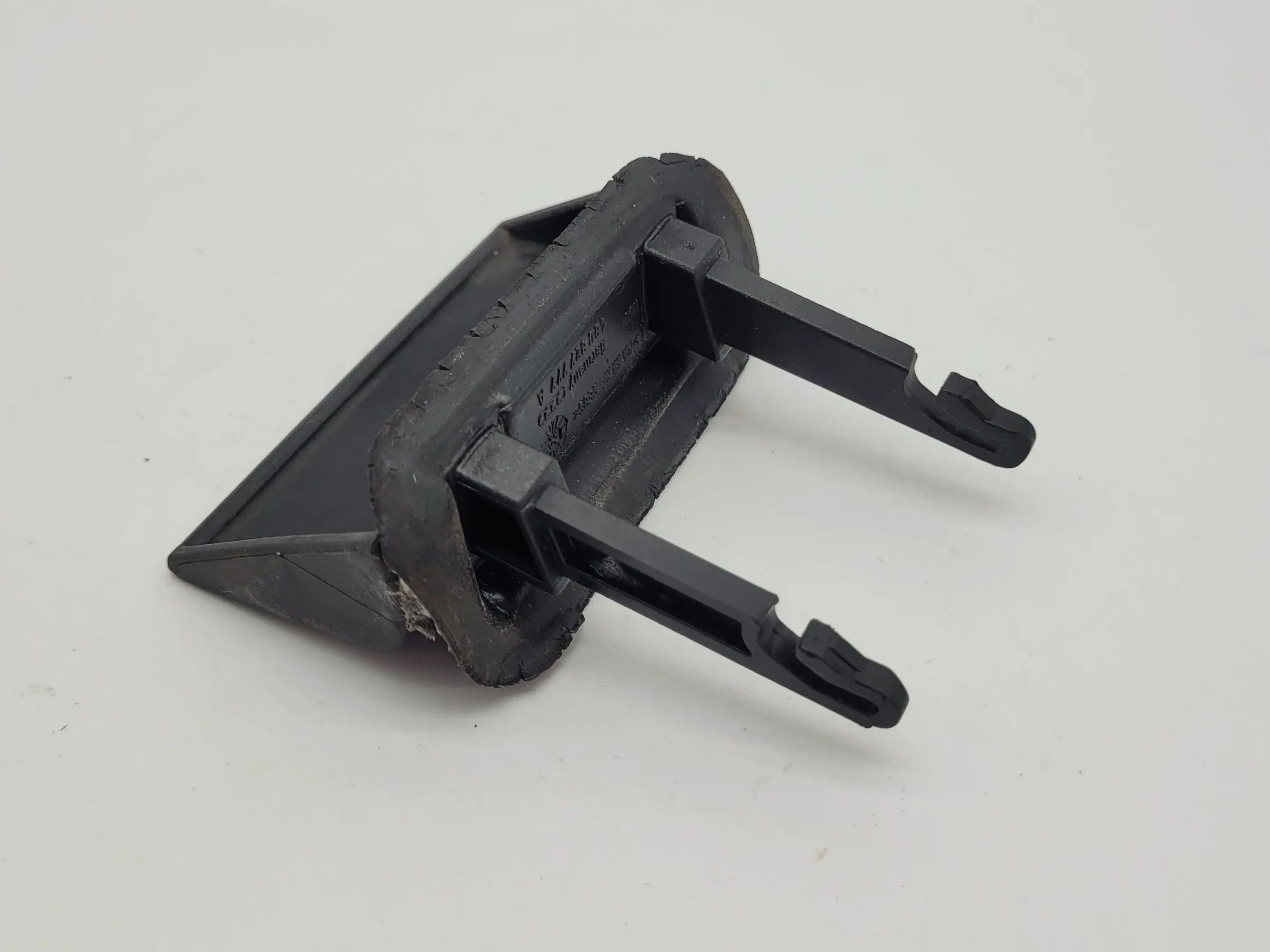 Original Audi A6 (4B2/4B4) Heckklappengriff 4B0827777A