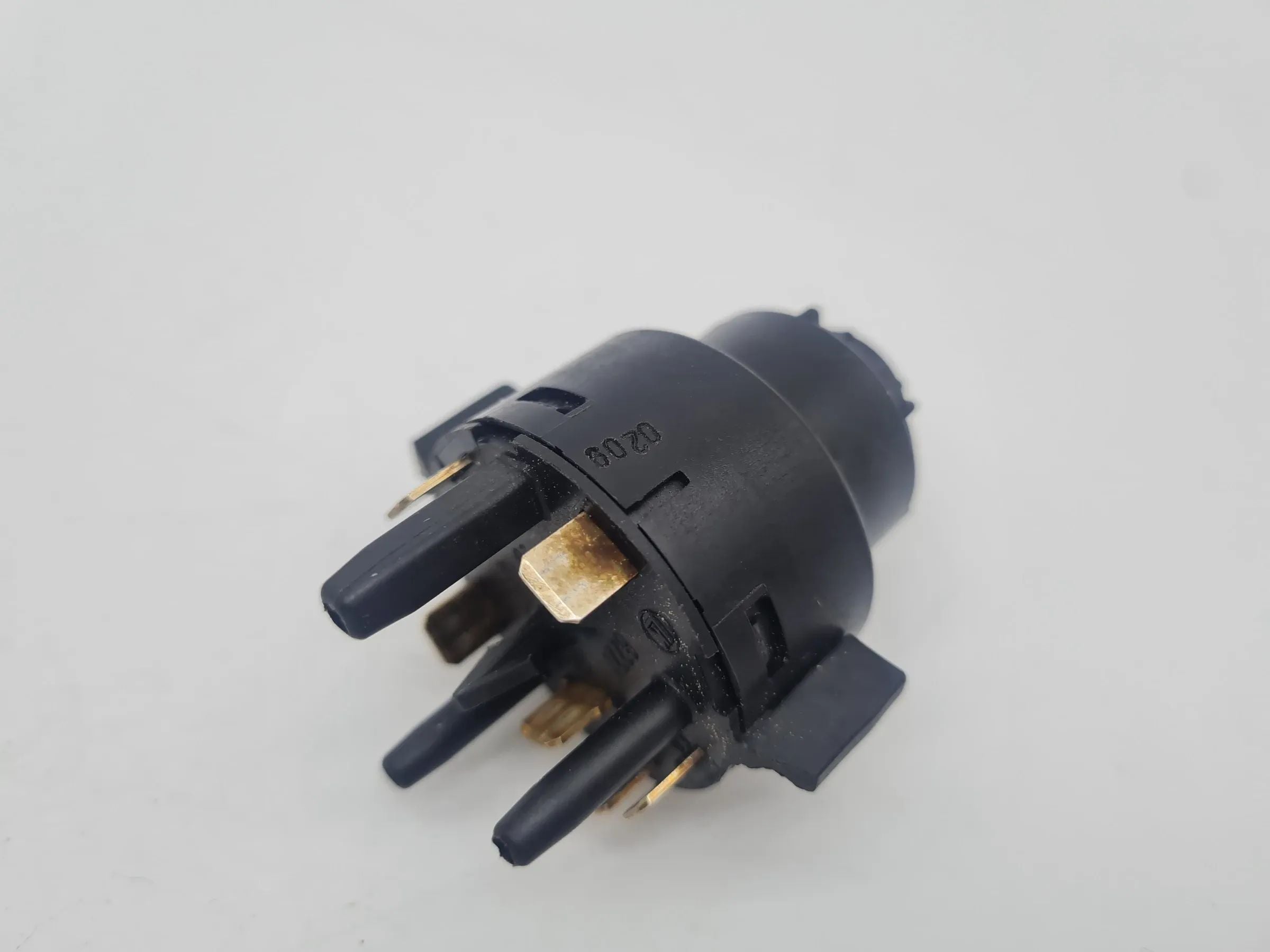 Original Audi A6 (4B2/4B4) Zündschalter Schalter 4A0905849