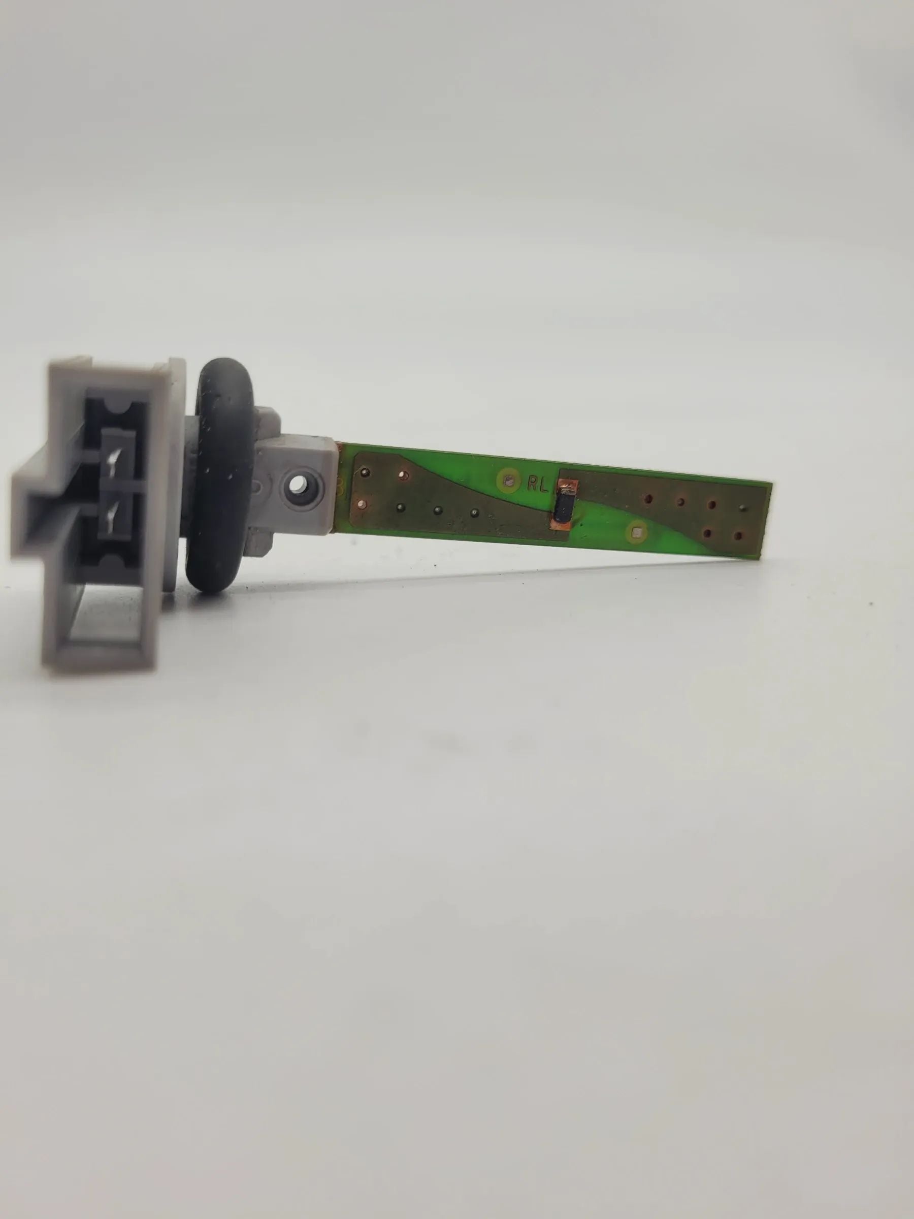 Original Audi A4 (8E/B6/B7) Temperatur Fühler Sensor 4B0820539