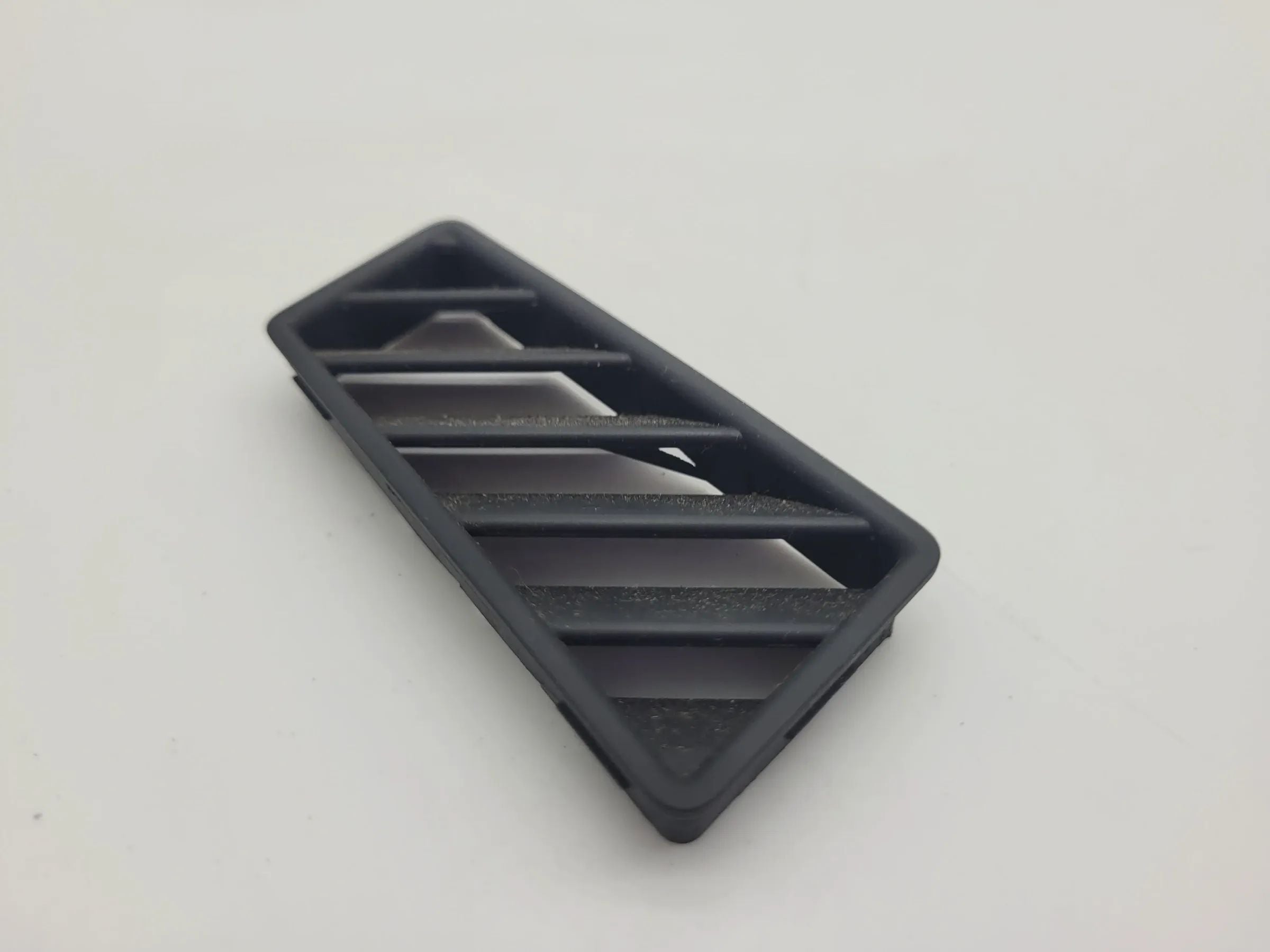 Original Audi A4 (8E/B6/B7) Luftgitter Blende Armaturenbrett Links 8E0819793B
