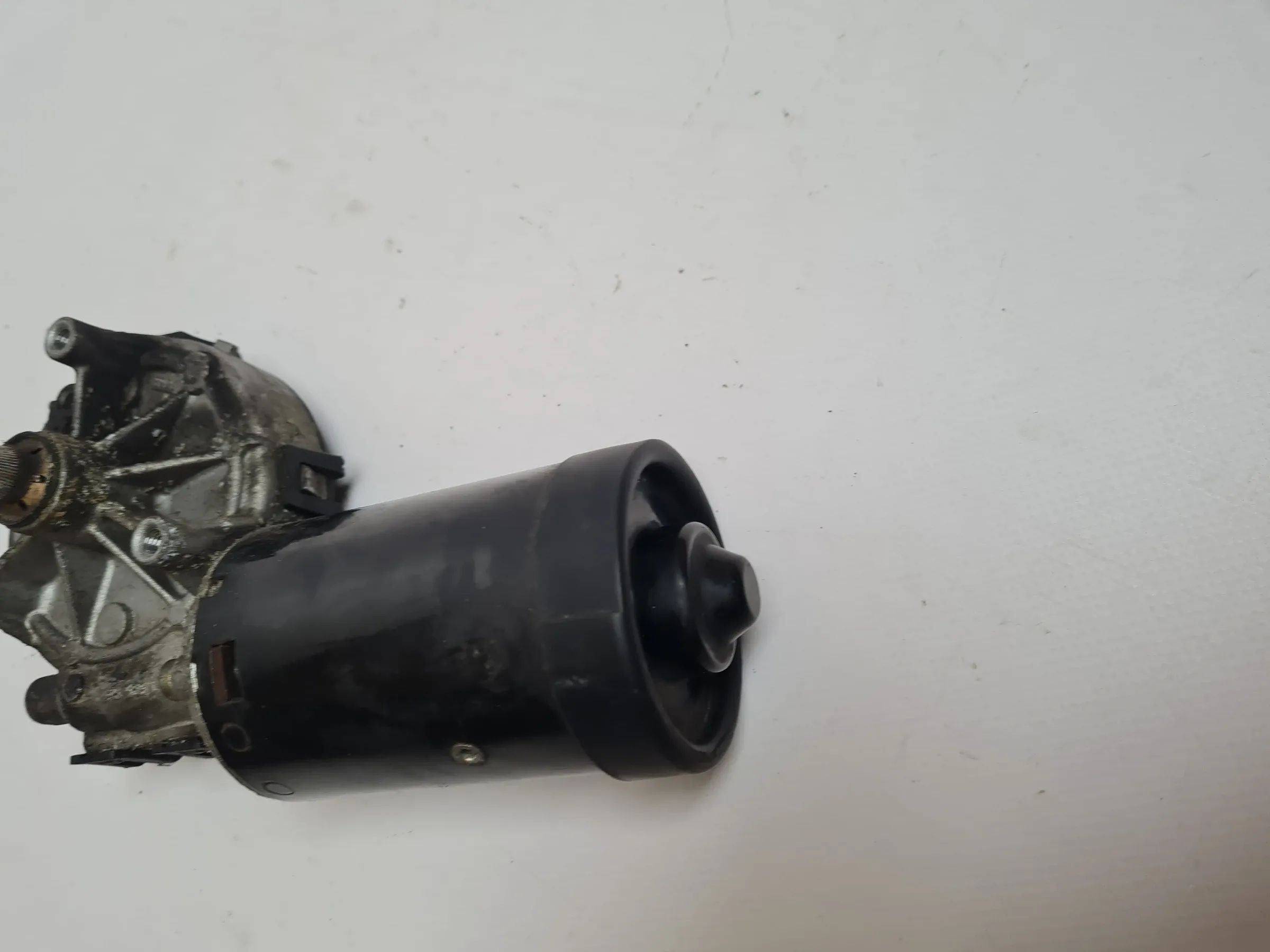 Original Mercedes-Benz E-Klasse/CLK 208/210 Wischermotor Vorne 0390241420CDP