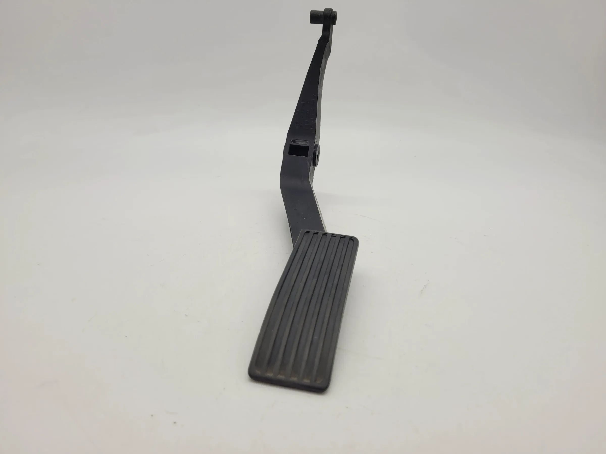 Original Mercedes A-Klasse (W168) Gaspedal Automatik A1683011220