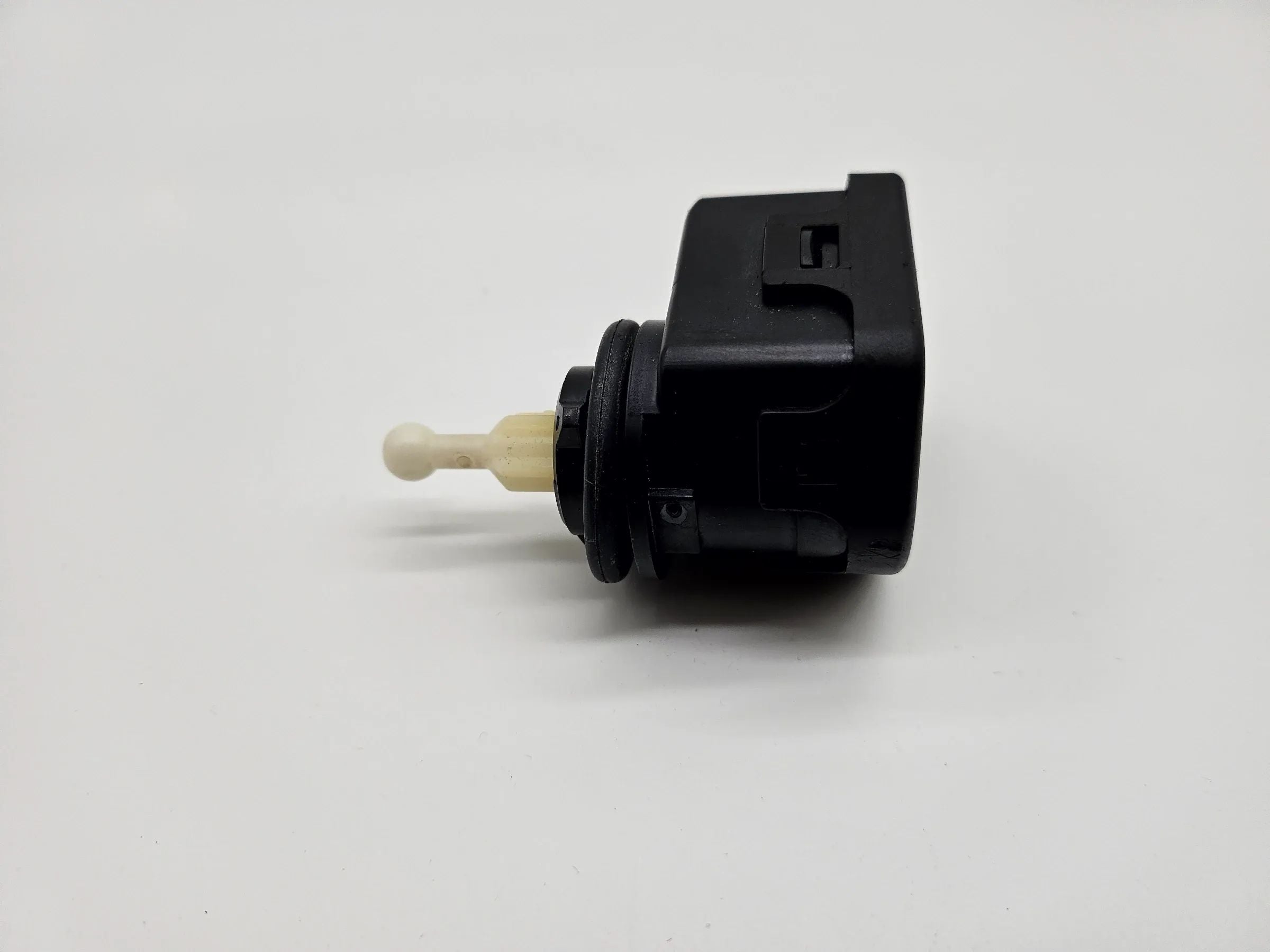 Headlight actuator VW 1J0941295C 1 J Golf 1.6 