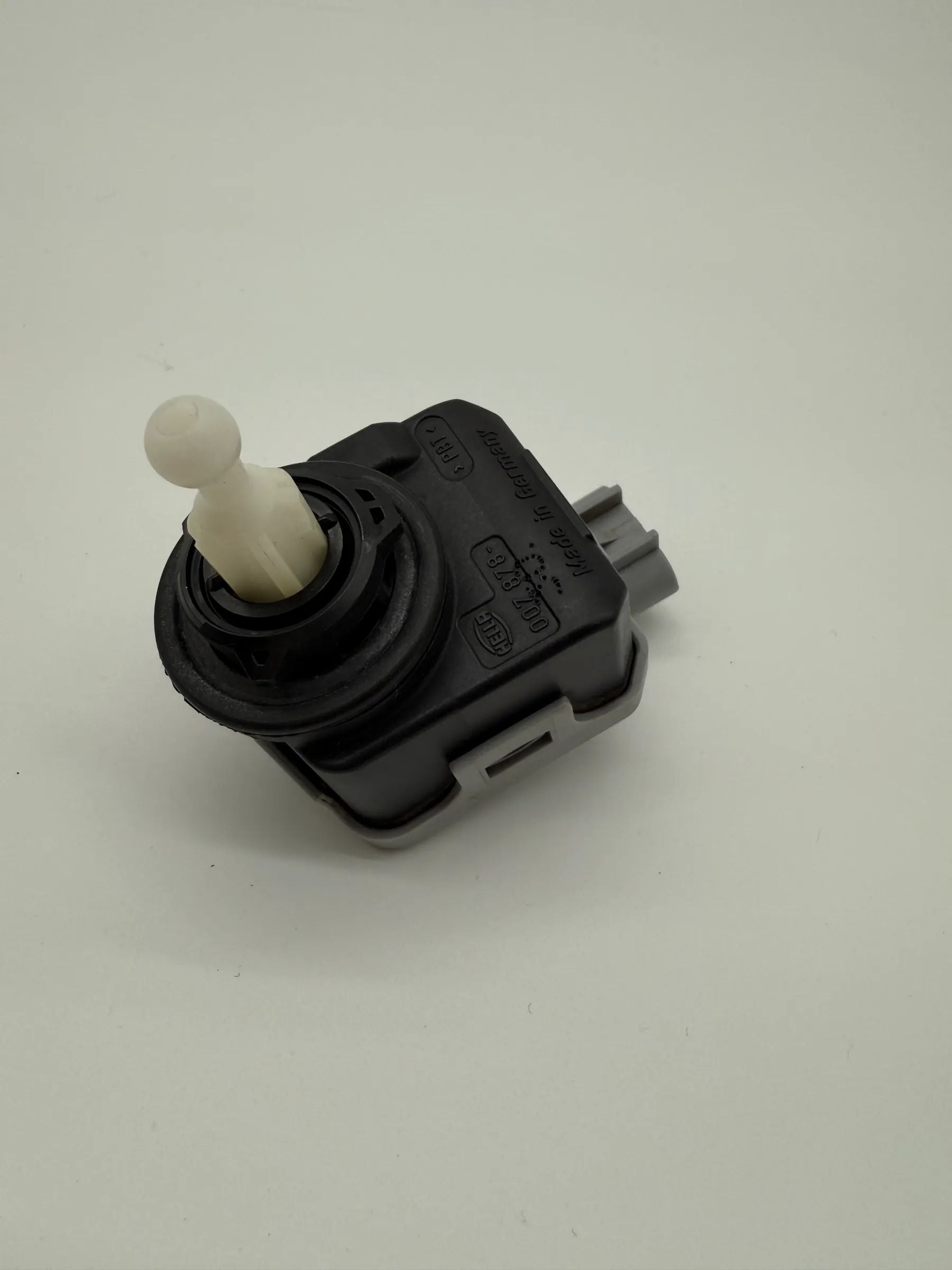 オペル Astra 1.6 1999年 純正 ヘッドライト レベライザー モーター G2673988