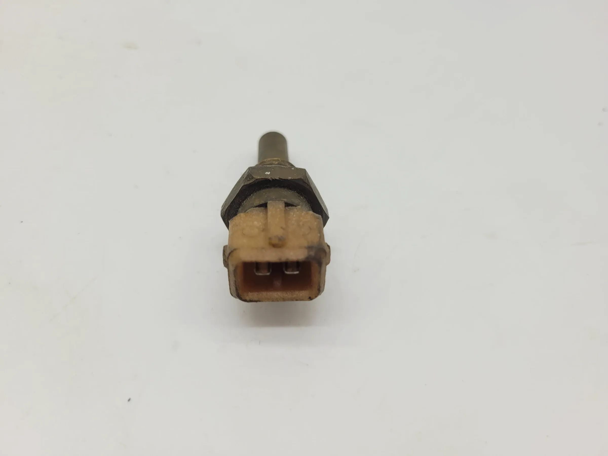 BMW 5er E28 E34 6er E24 7er E23 E32 Kühlflüssigkeit Temperaturfühler 0280130023