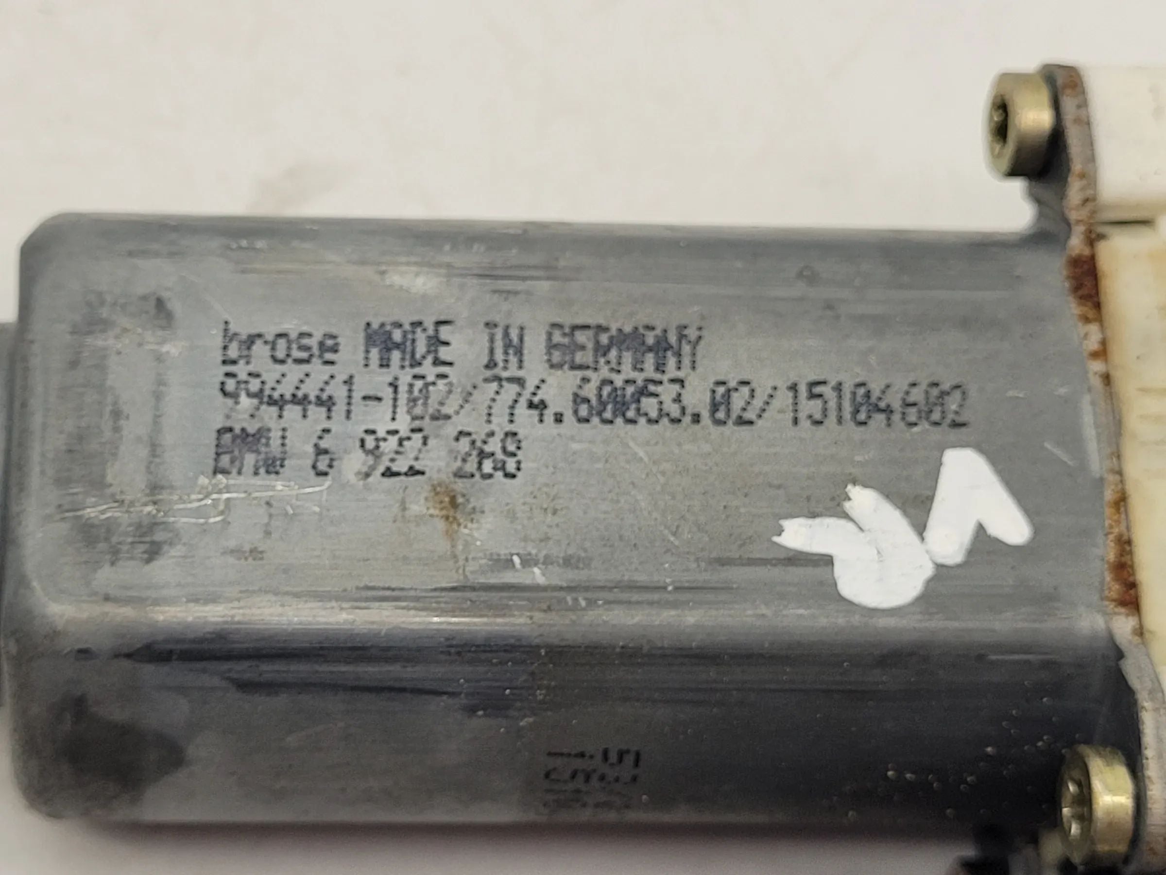 BMW 5er Touring E61 Fensterhebermotor Vorne Rechts 6922268 Original