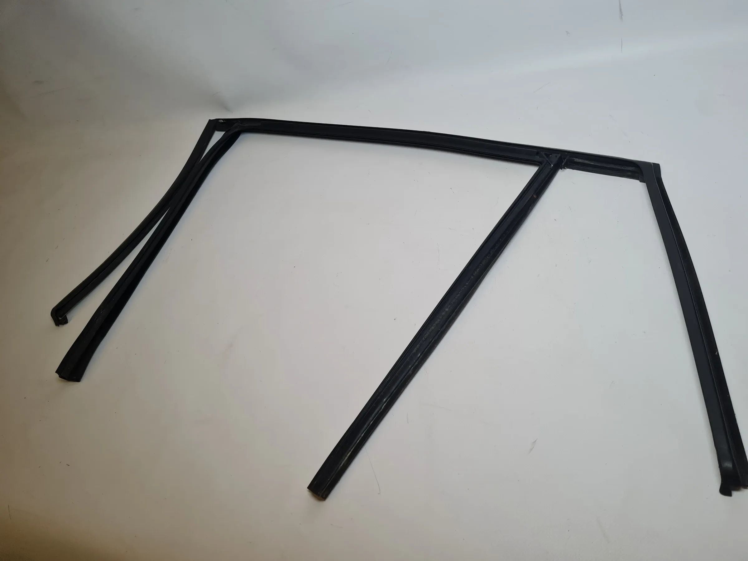 BMW 3er Touring E91 Fenster Dichtung Gummi Hinten Rechts 16850 Original