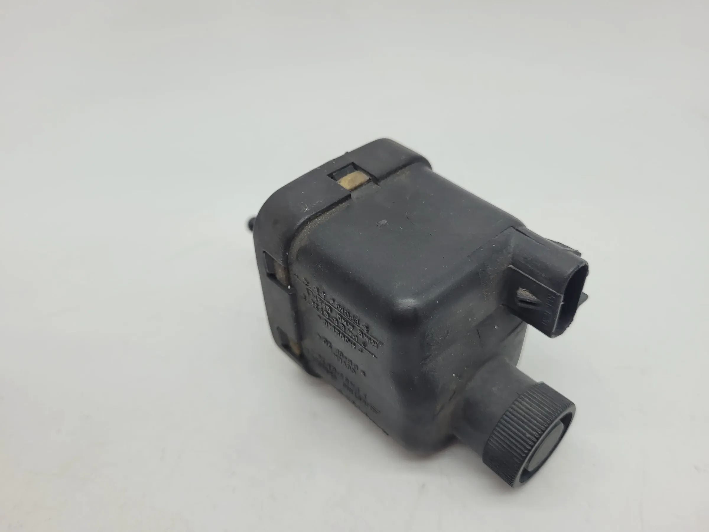 Opel Tigra A S93 Scheinwerfer Stellmotor LWR L/R (90511129/30) (Original)