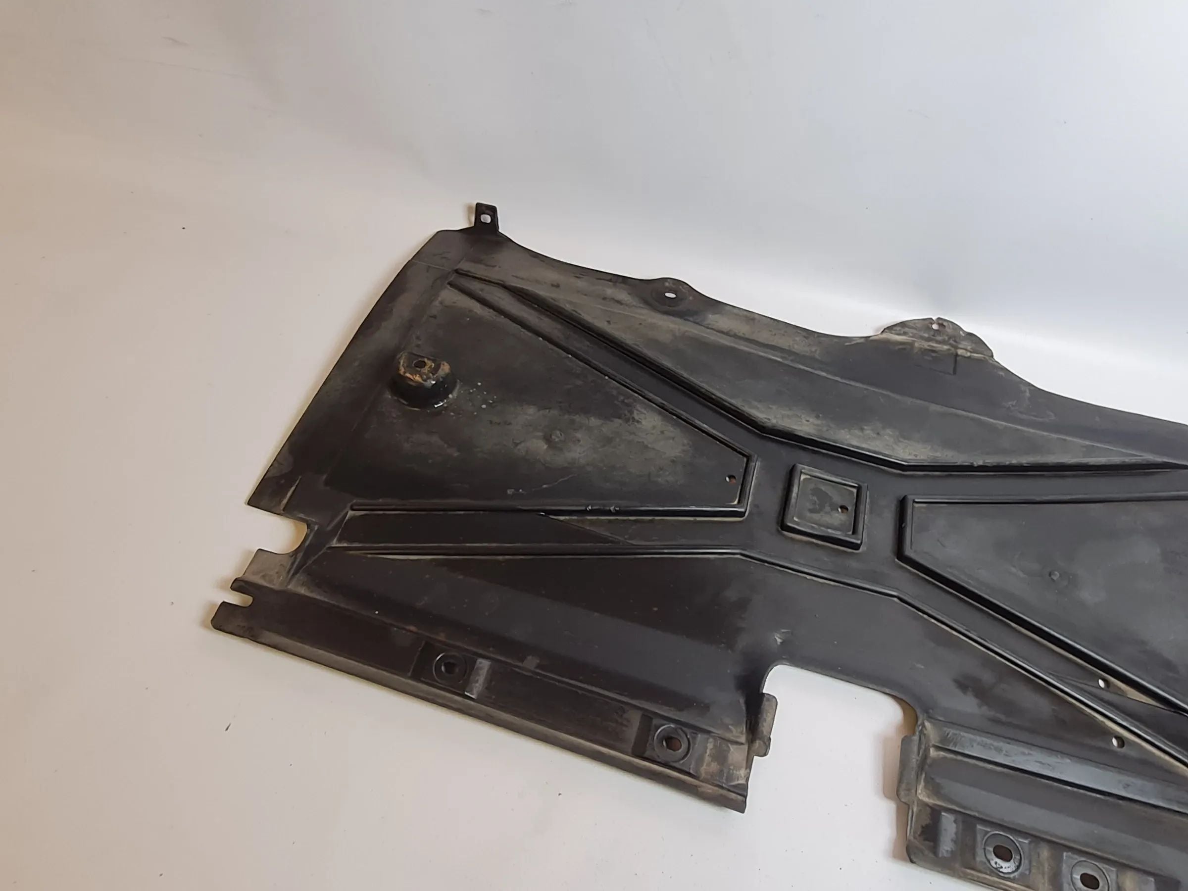 BMW 5er E39 Unterboden Unterfahrschutz Rechts 51.71-8158060 (Original)