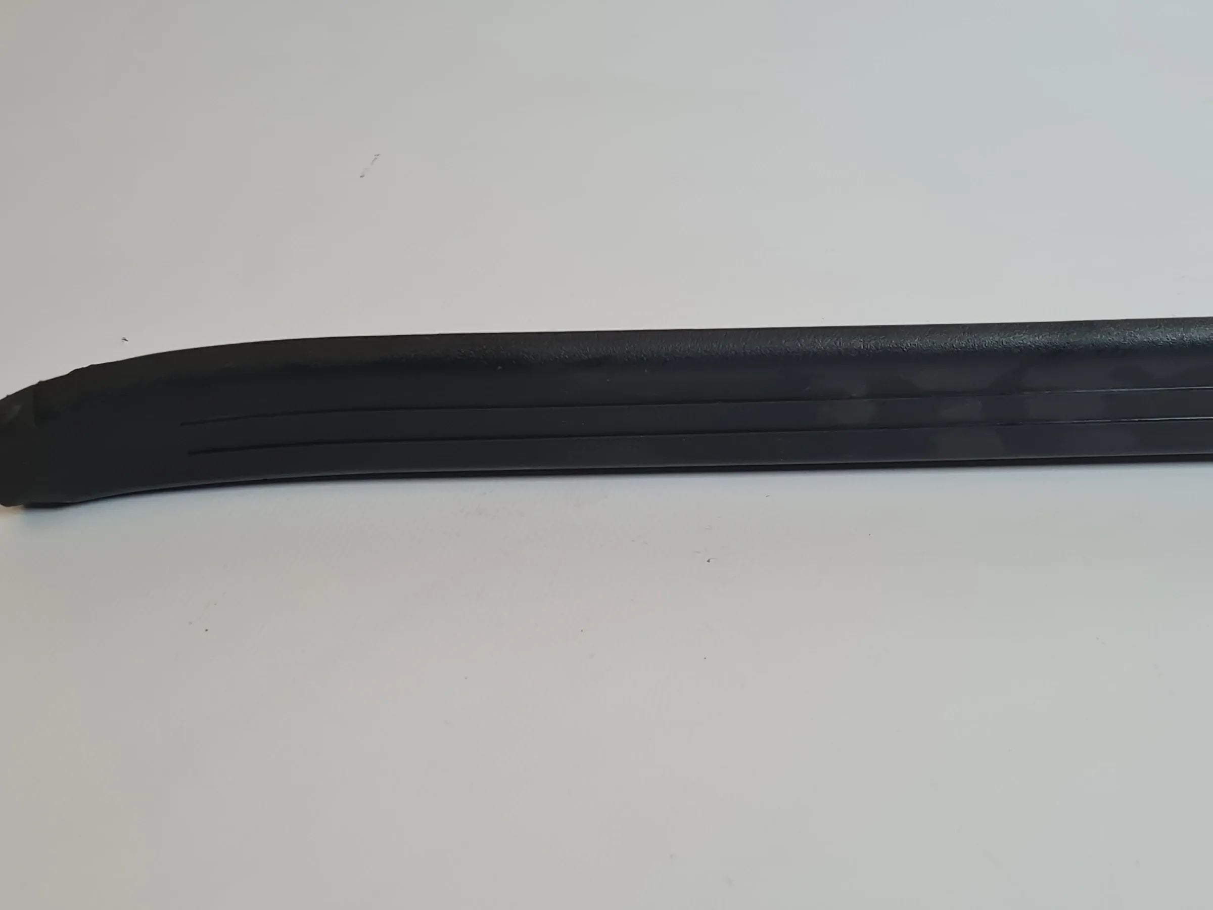 Mercedes C-Klasse CL203 Einstiegsleiste Vorne Links A2036861936 (Original)