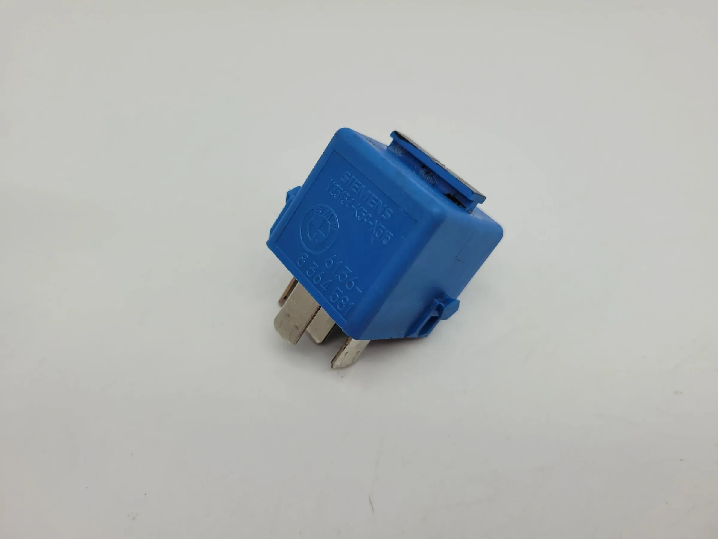 BMW 3er/5er E36/E39/E46 etc Steuereinheit Relais Blau 61.36-8364581 (Original)