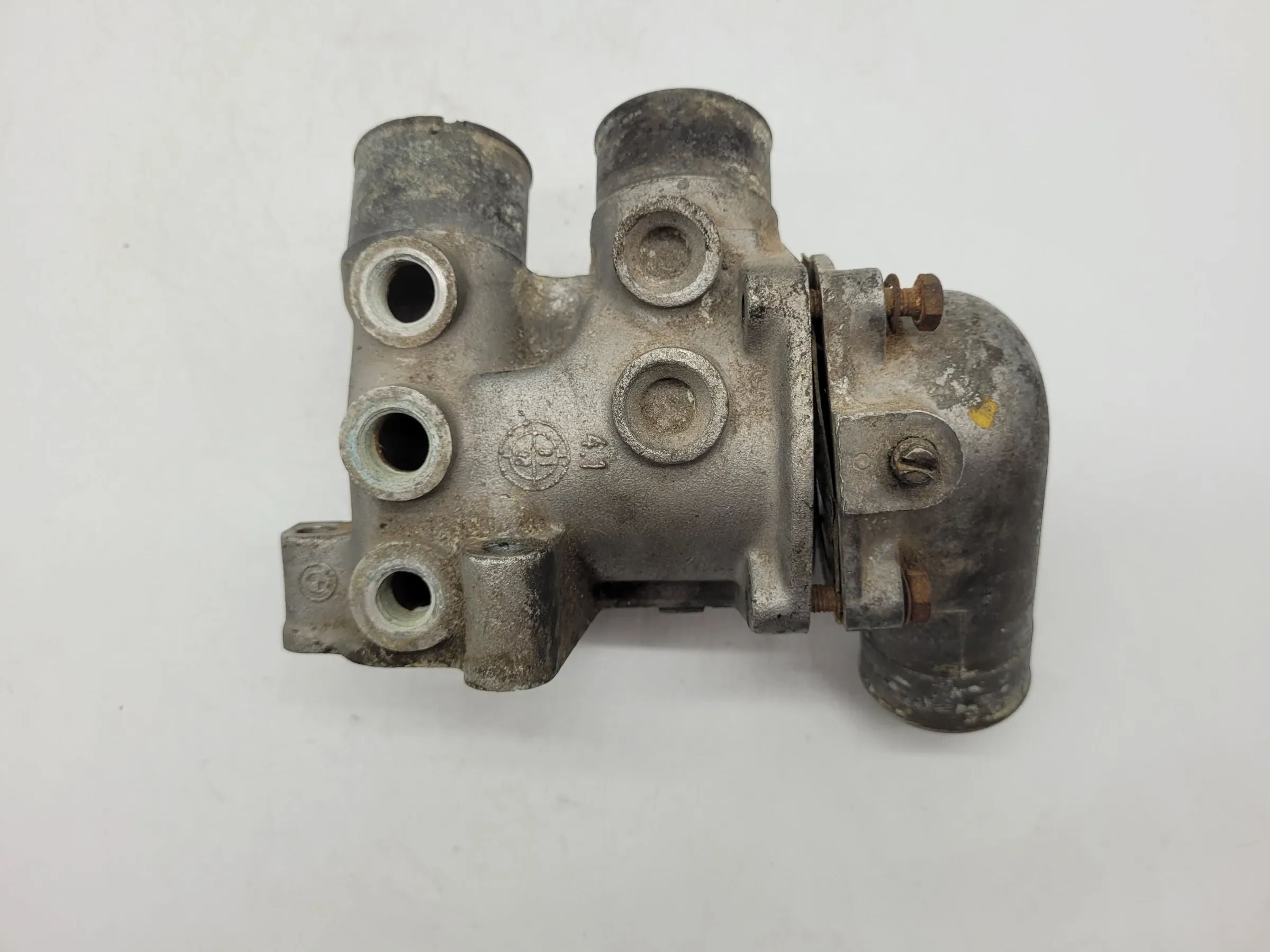 BMW 5er E28 E34 6er E24 7er E23E32 Thermostatgehäuse Thermostat 1710959 1250351