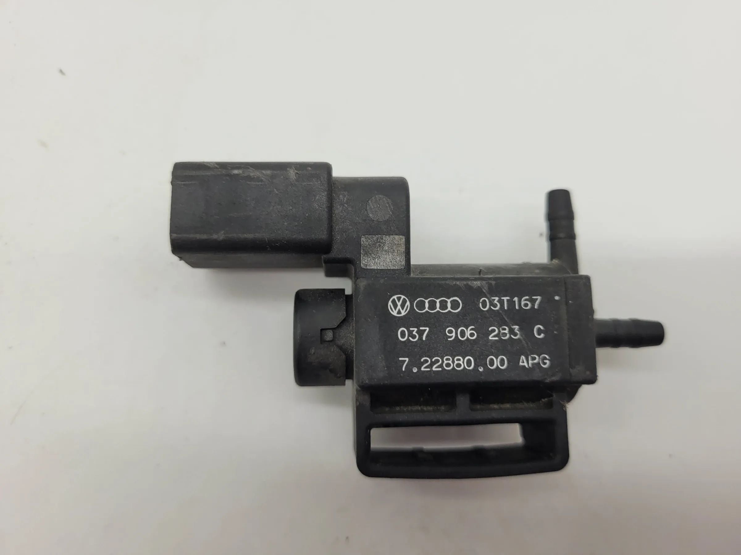 Magnetventil Saugrohr Ansaugluft Ventil für Audi A3 A4 VW Golf Polo Seat Skoda