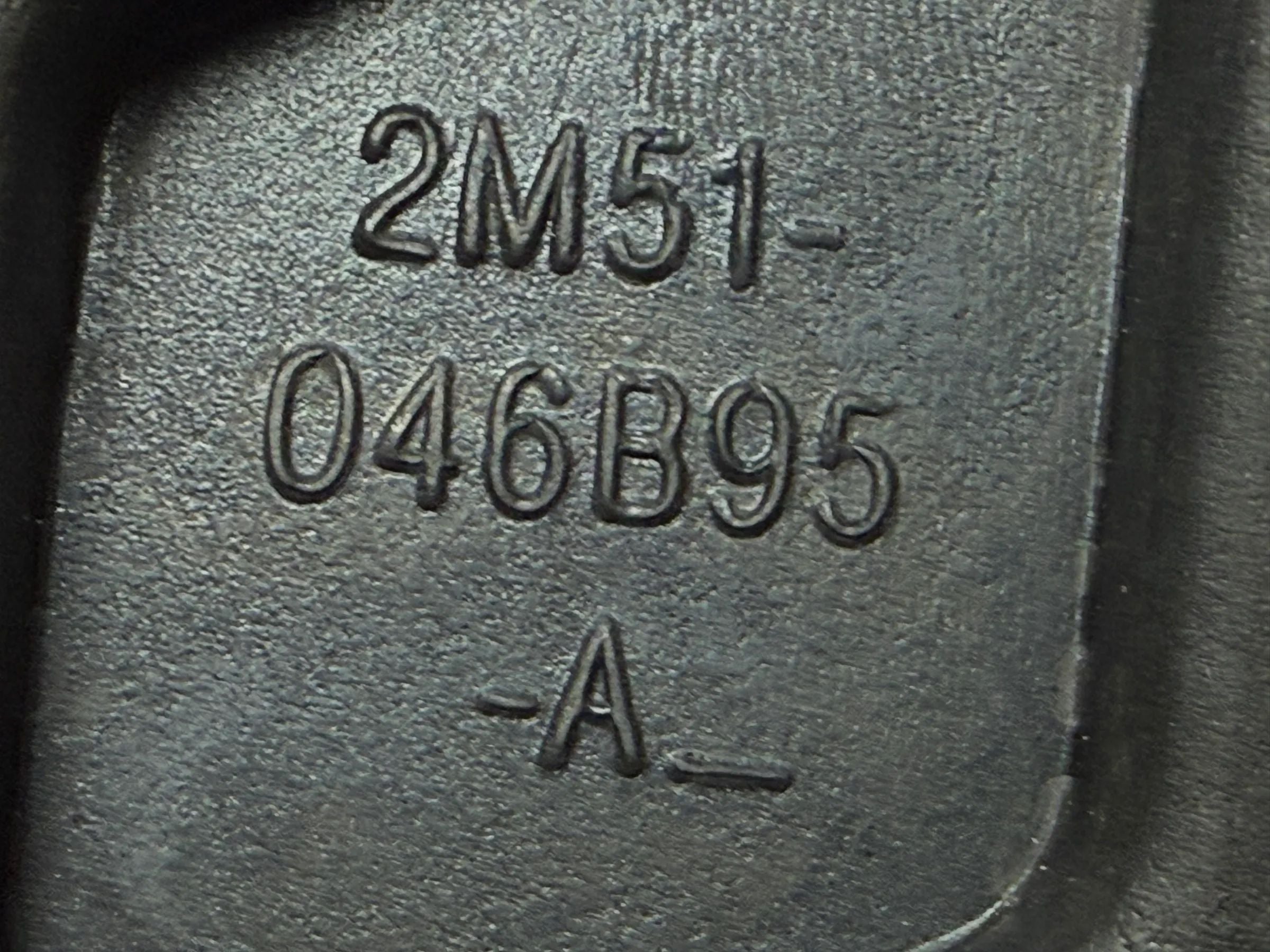 Original FORD Focus I Turnier DNW Porta vasos Soporte para bebidas 2M51046B95A