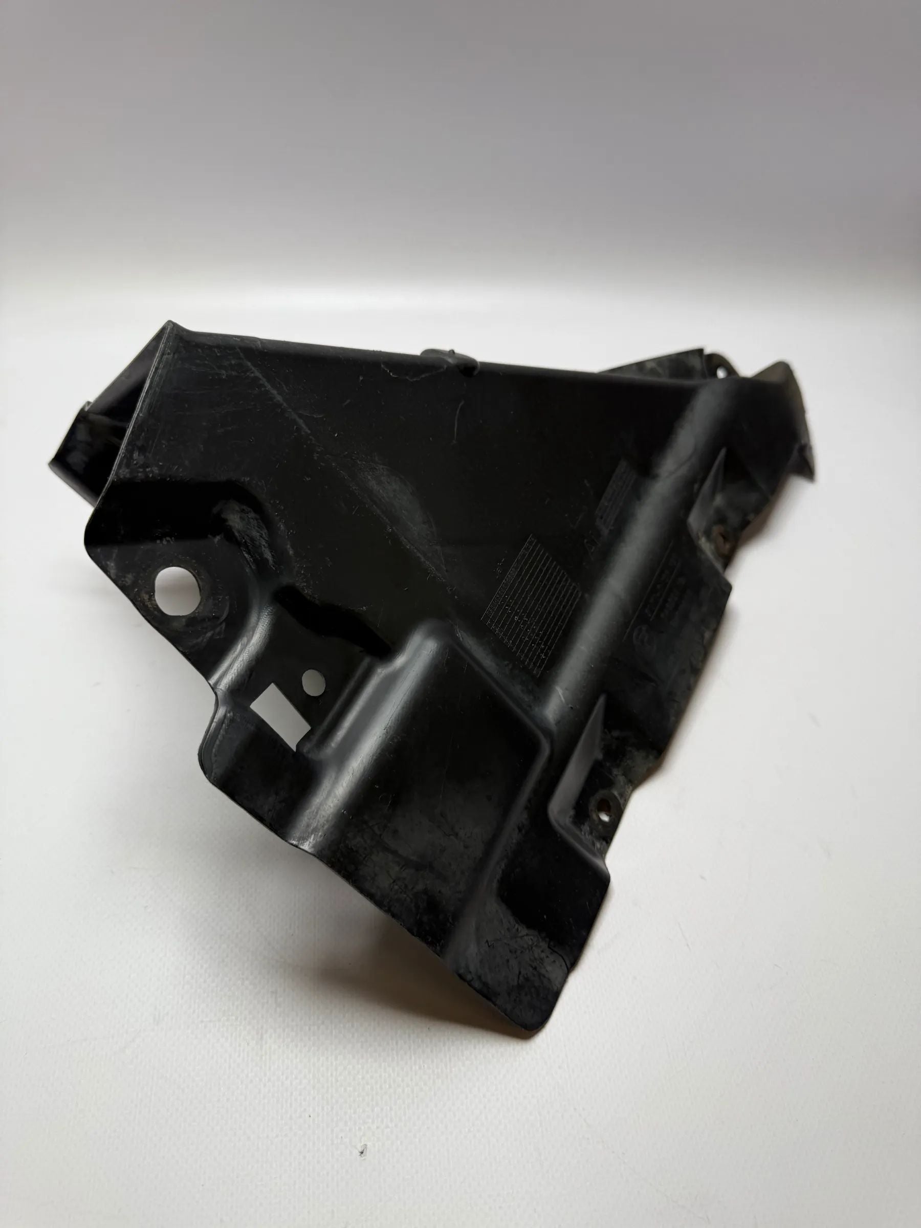 Оригинальная левая защита от грязи BMW E91 3 серии E90 E92 E93 E84 51717159189