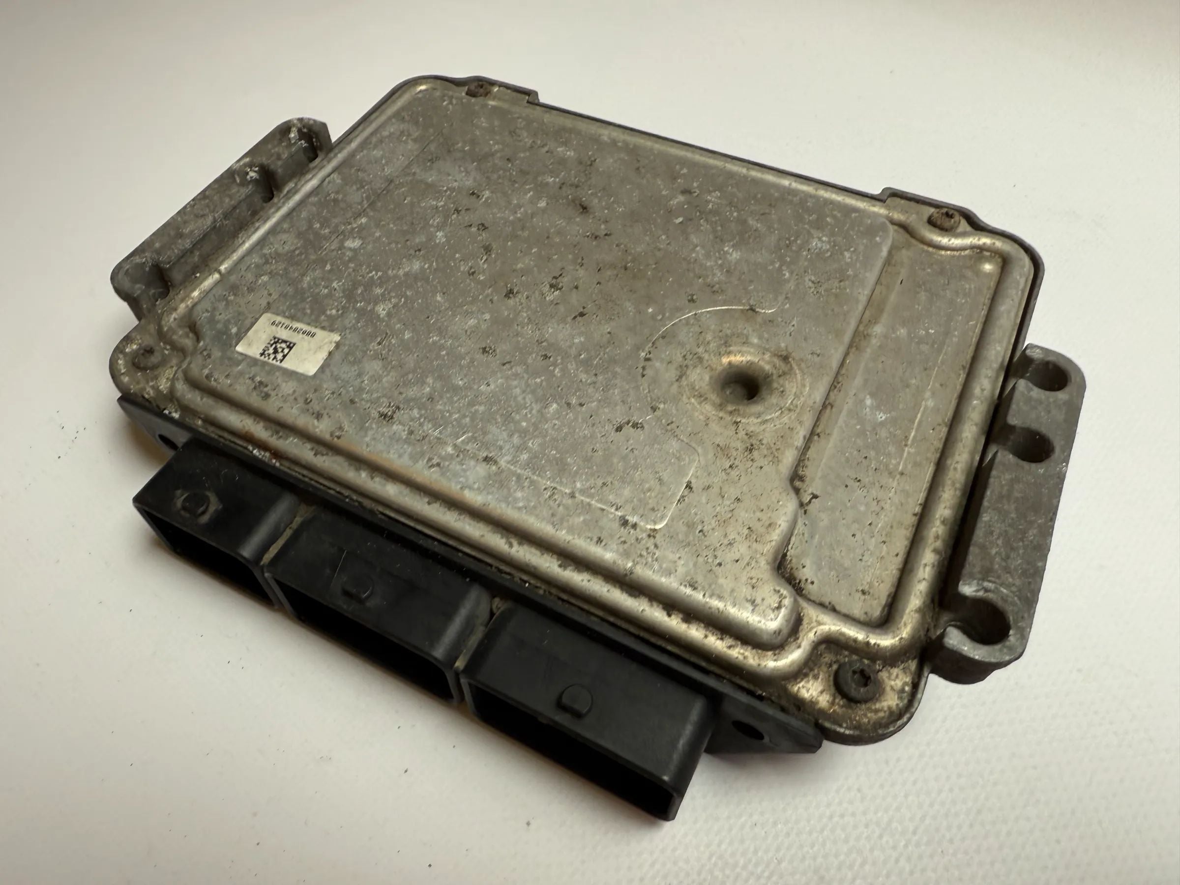 Original Renault Master / Trafic Engine Control Unit ECU 8200635663 / 0281013364 