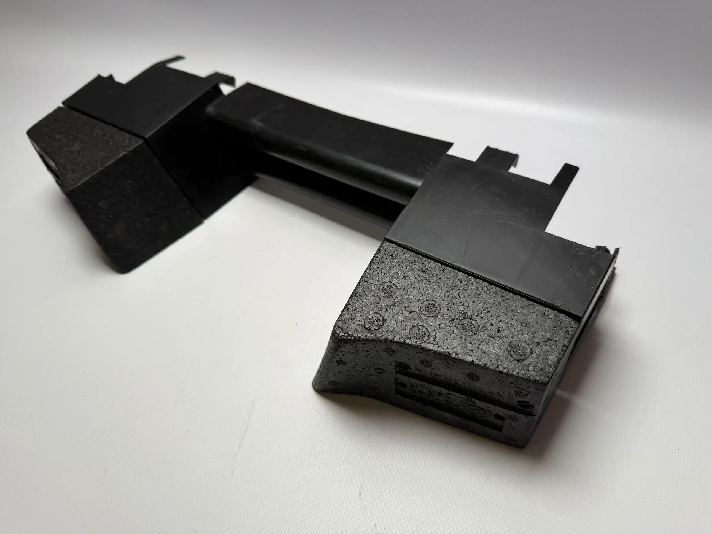 Support de pare-chocs original Alfa-Romeo 60694014-SX / DX