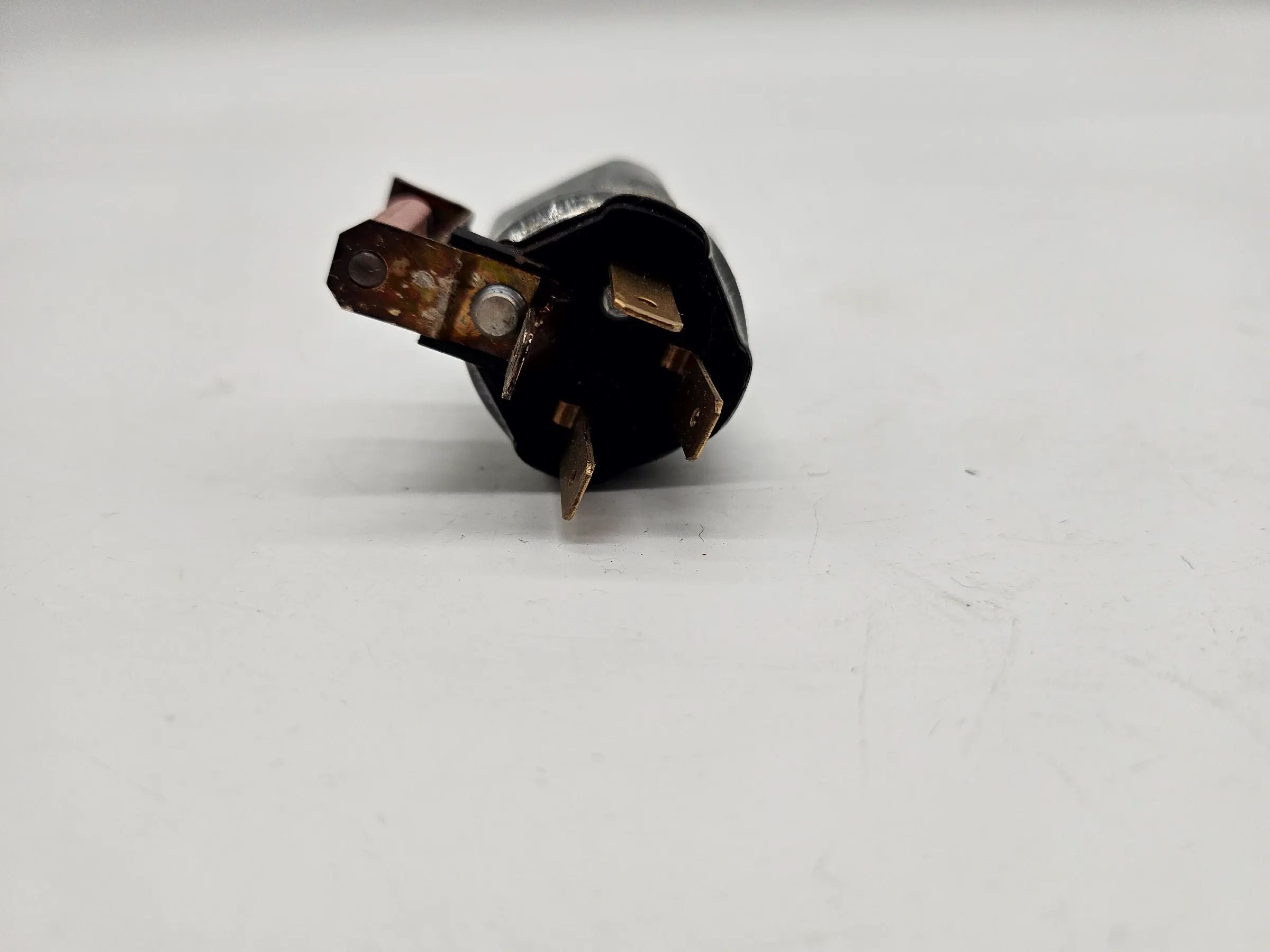 originales Bosch Relais 12 Volt Oldtimer 0332009001