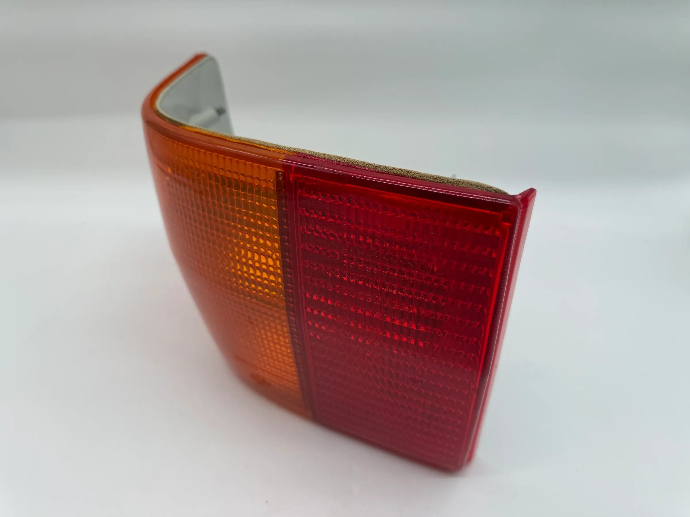 AUDI 80 90 B3 // 893945096 REAR LIGHT TAIL LIGHT RIGHT 53399R6 