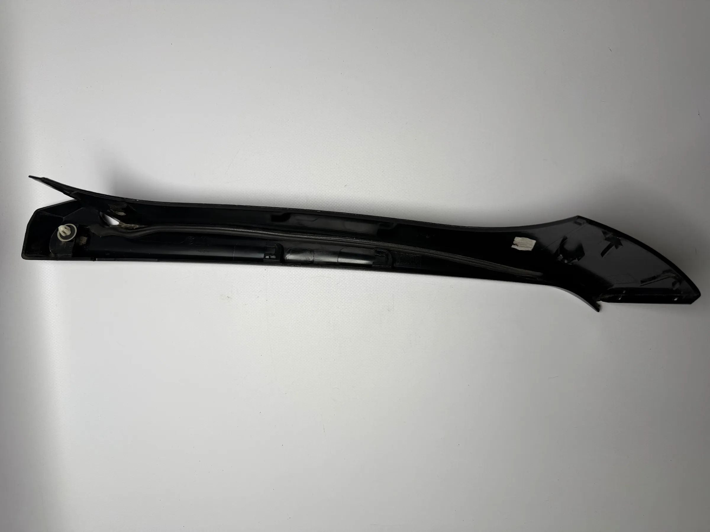 Оригинальная накладка облицовки задней двери BMW 3 TOURING (E91) 320 D 15678911