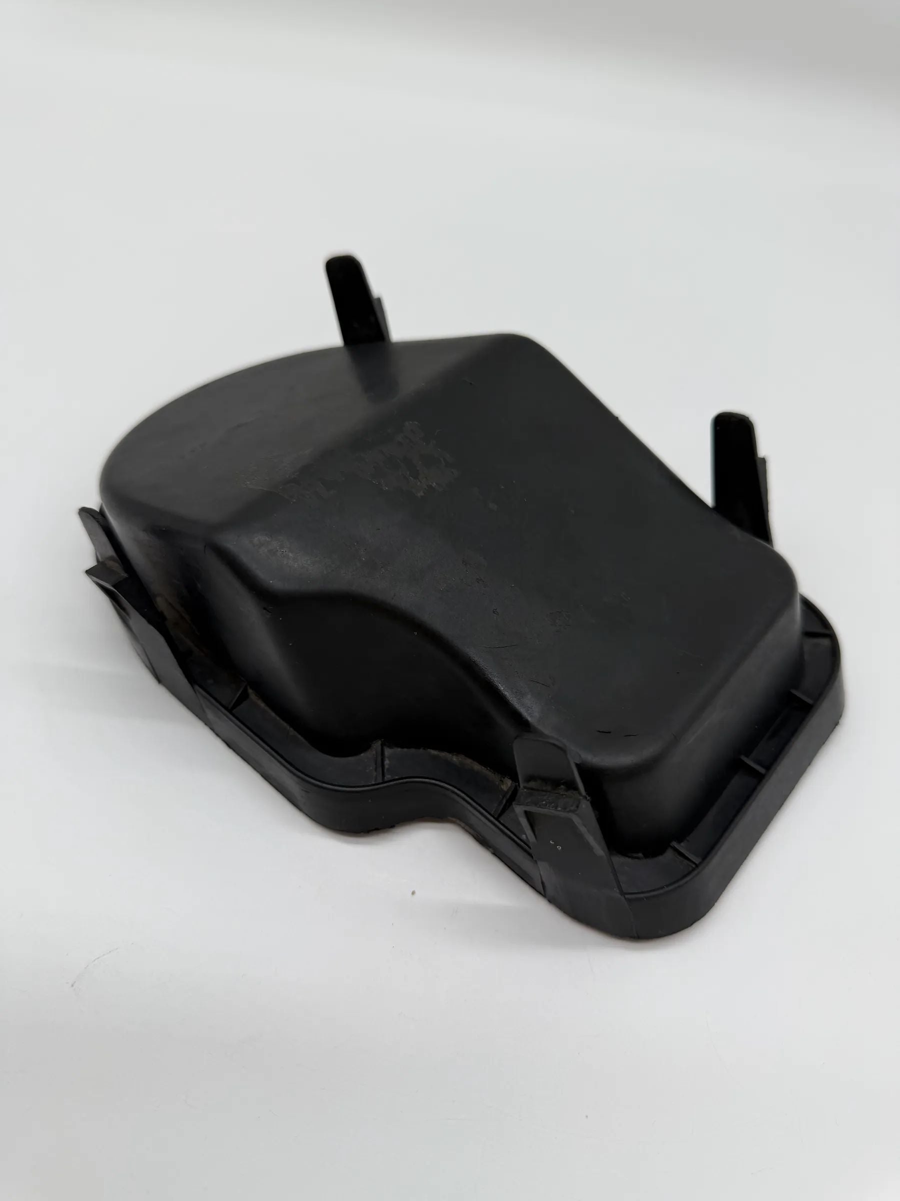 Ford Focus 2002 Rechts Deckel Abdeckung Scheinwerfer 304311157R OLT6657