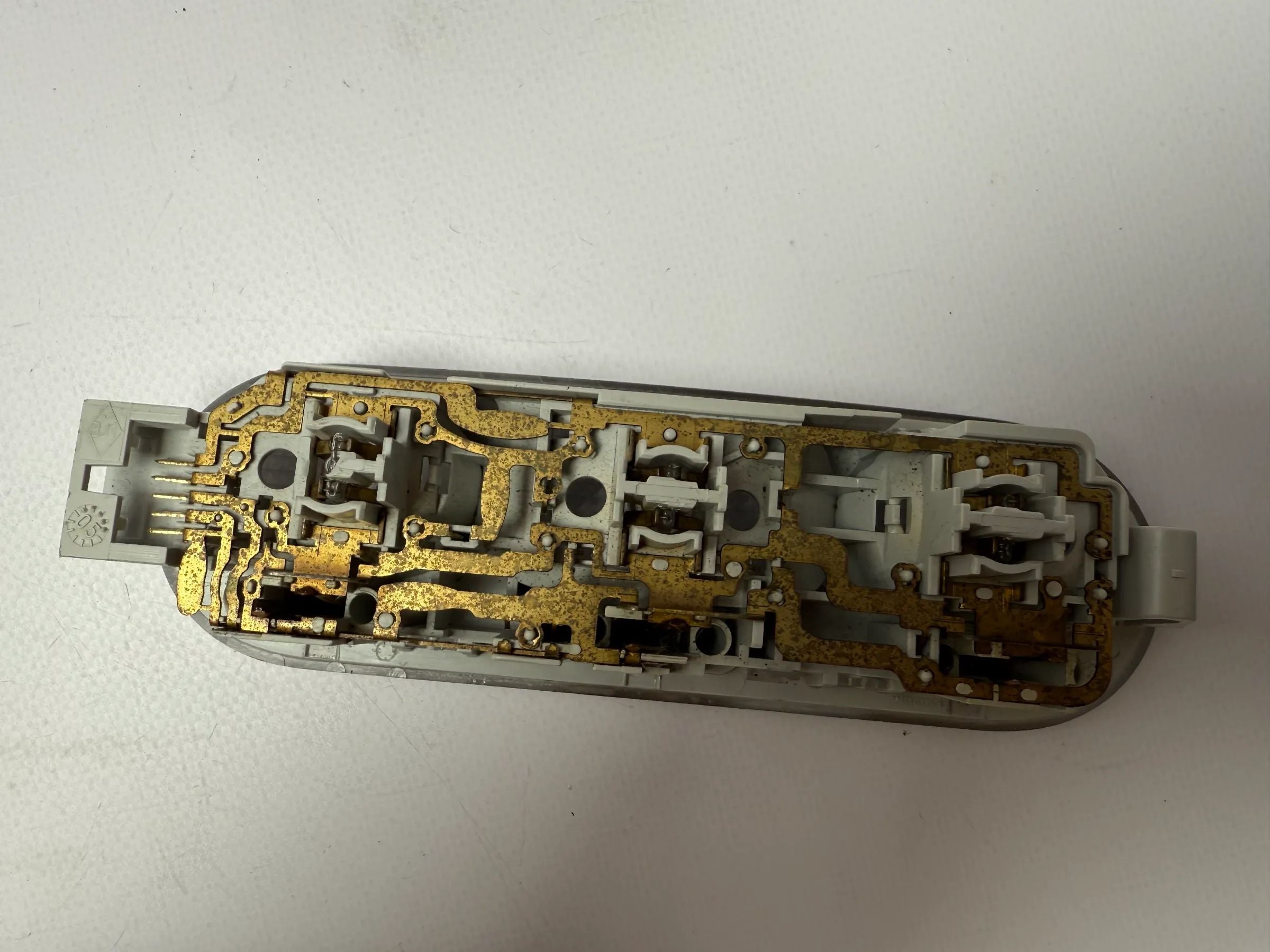 Оригинальная внутренняя подсветка Renault Megane II Scenic II Nissan Note 8200073234