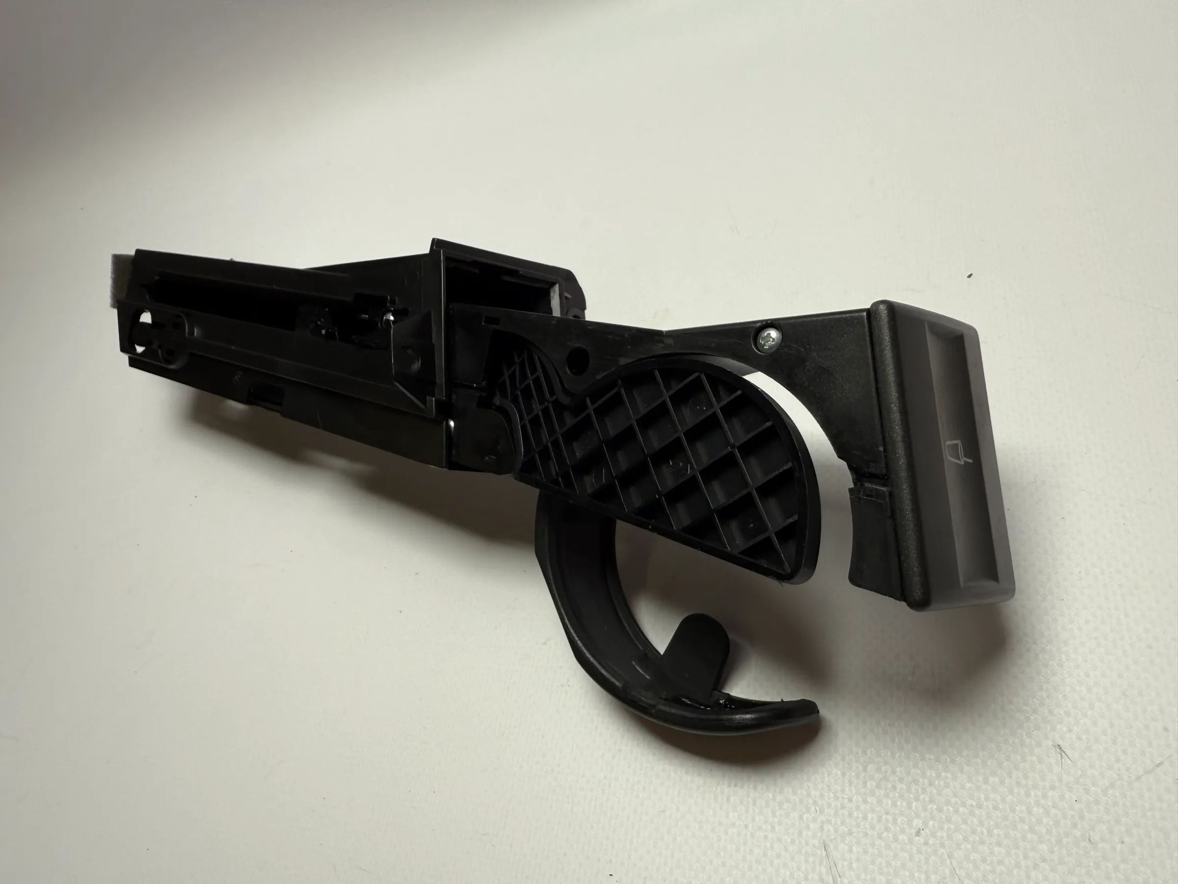 Original Ford Mondeo 3 III Becherhalter Getränkehalter Becherhalter 4S7113564A