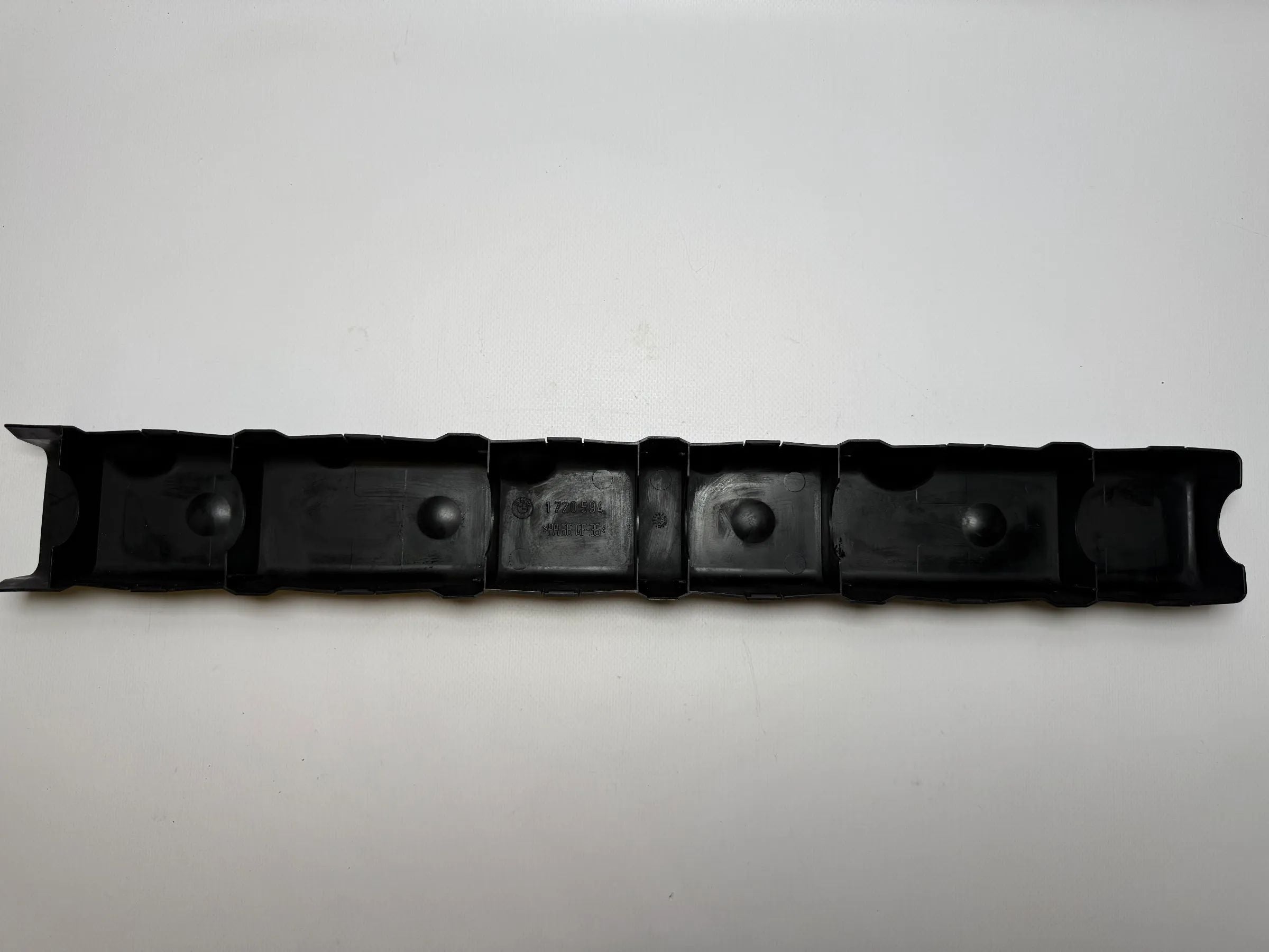 Оригинальная крышка клапанов BMW 3 E36 1995 бензин 110 кВт 1720594 BEW4243