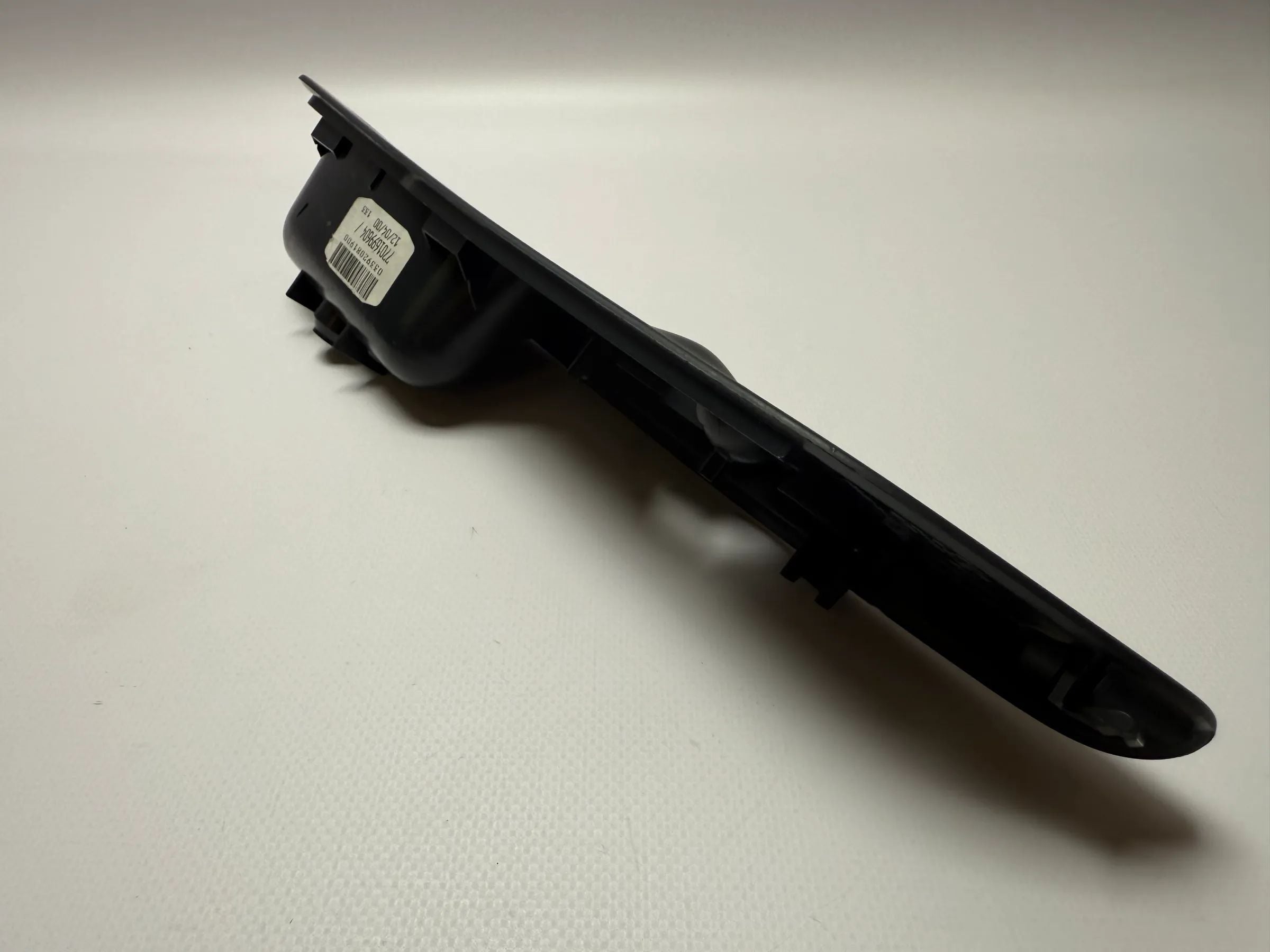 Peça Original RENAULT LAGUNA Interruptor de Elevação das Janelas 7700417094 - auto-veritas.com/pt/