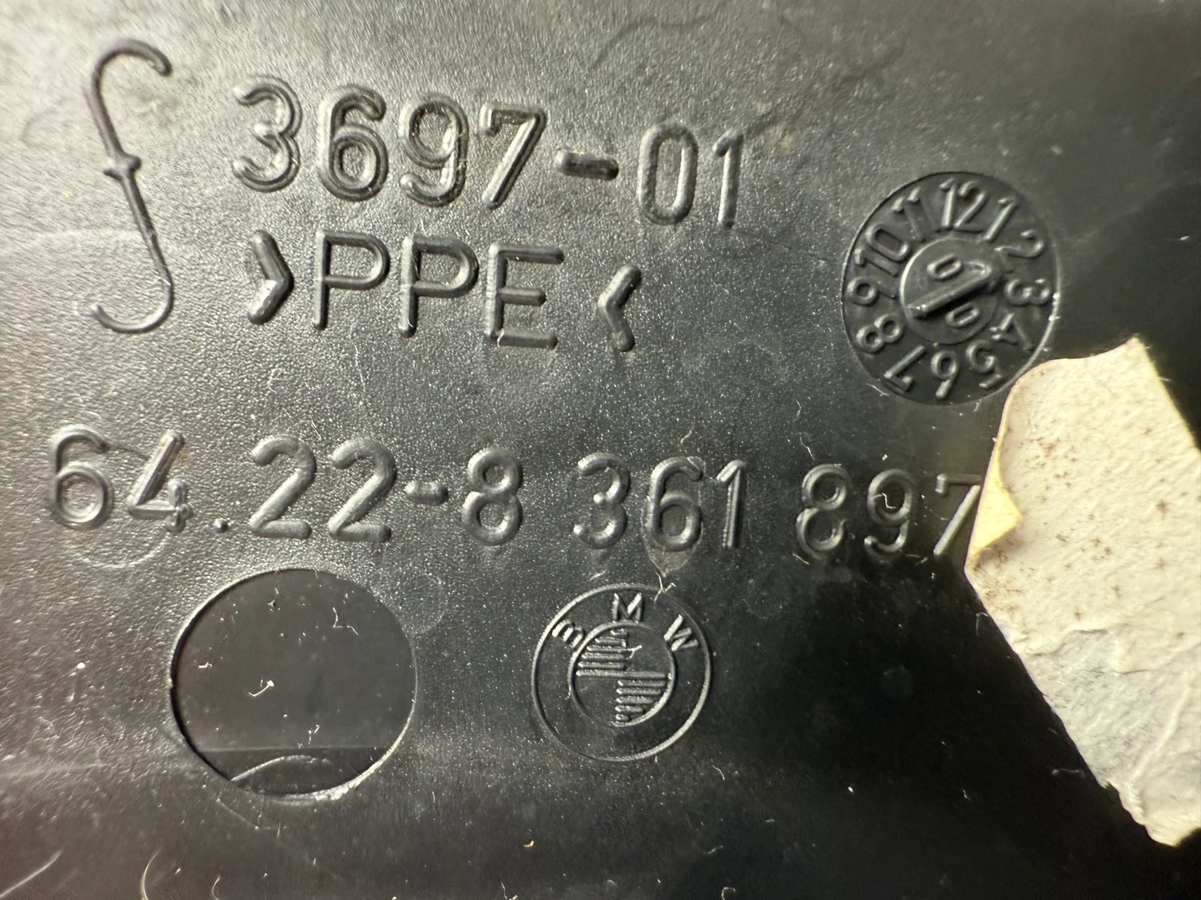 Оригинальная левая воздушная заслонка свежего воздуха BMW 3 серии E46 64.22-8 361 897